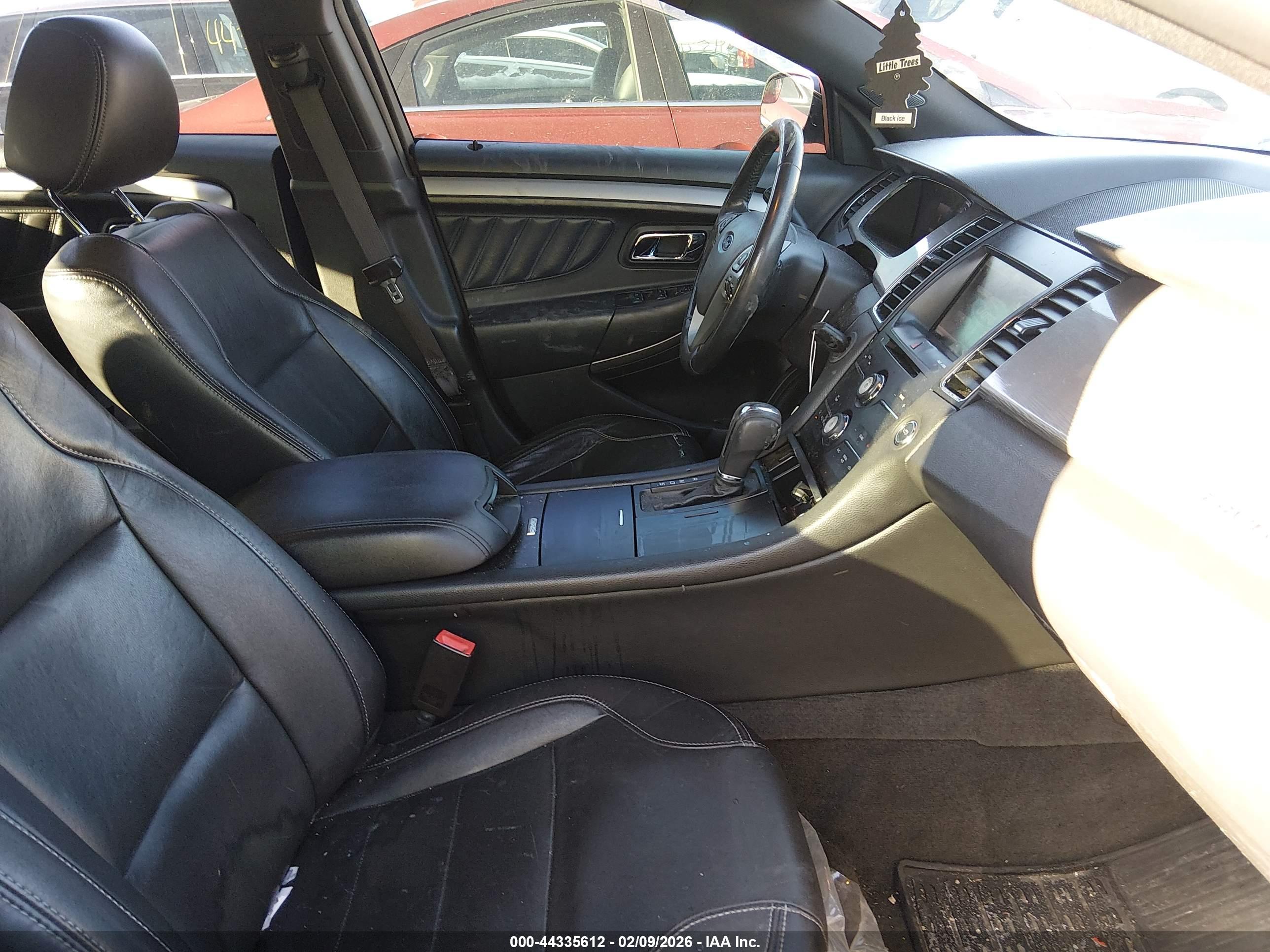 FORD TAURUS image 5