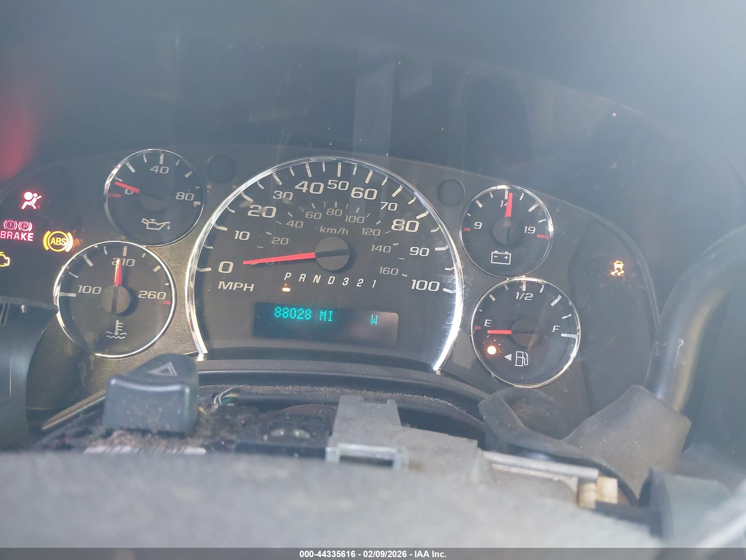 CHEVROLET EXPRESS image 7