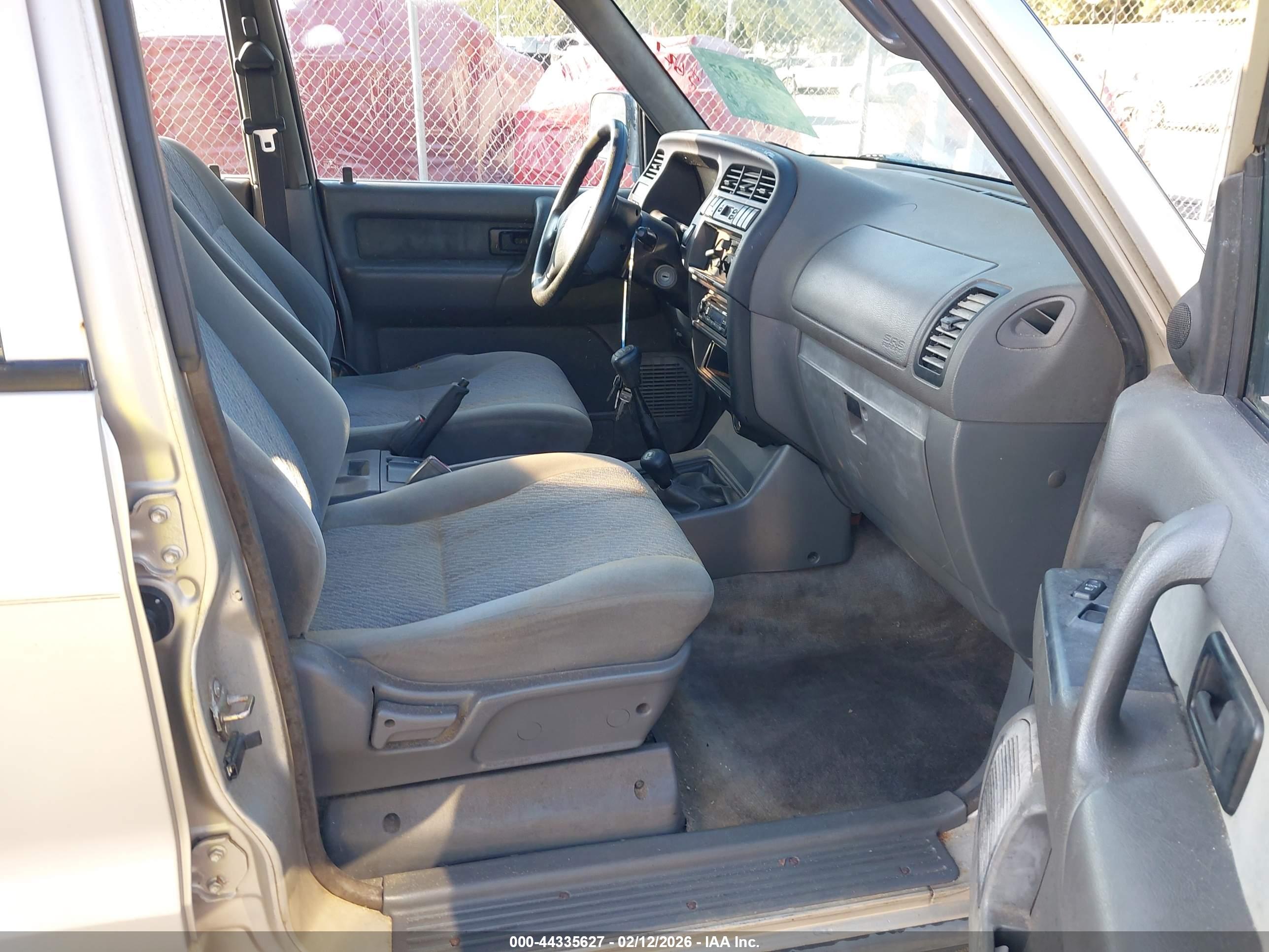 ISUZU TROOPER image 5
