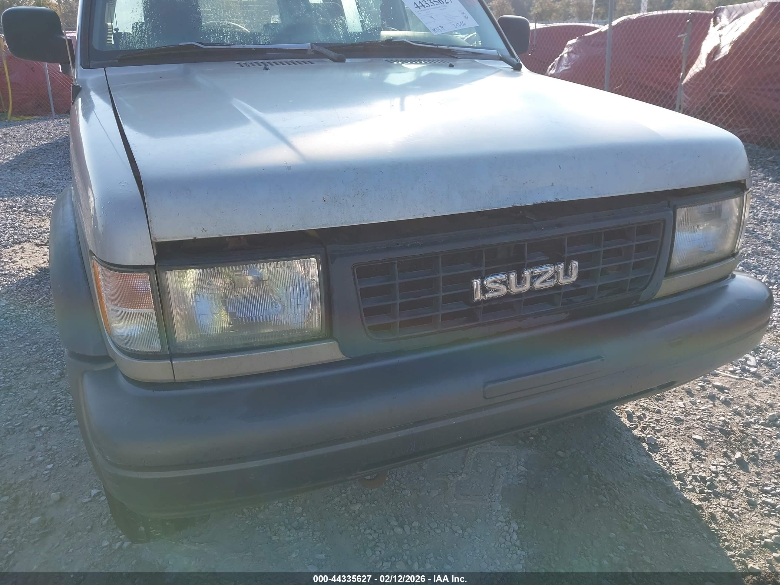 ISUZU TROOPER image 6