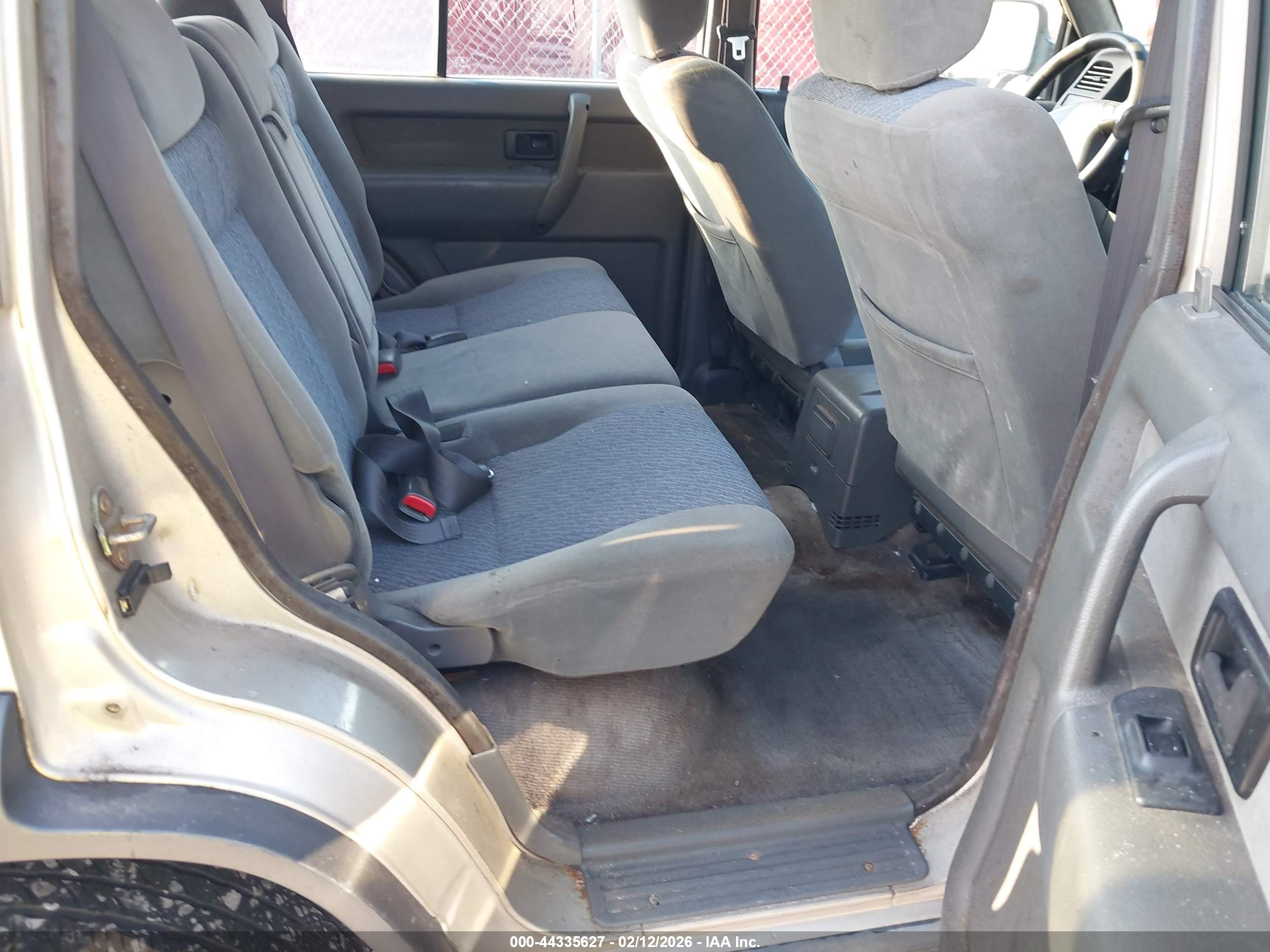 ISUZU TROOPER image 8