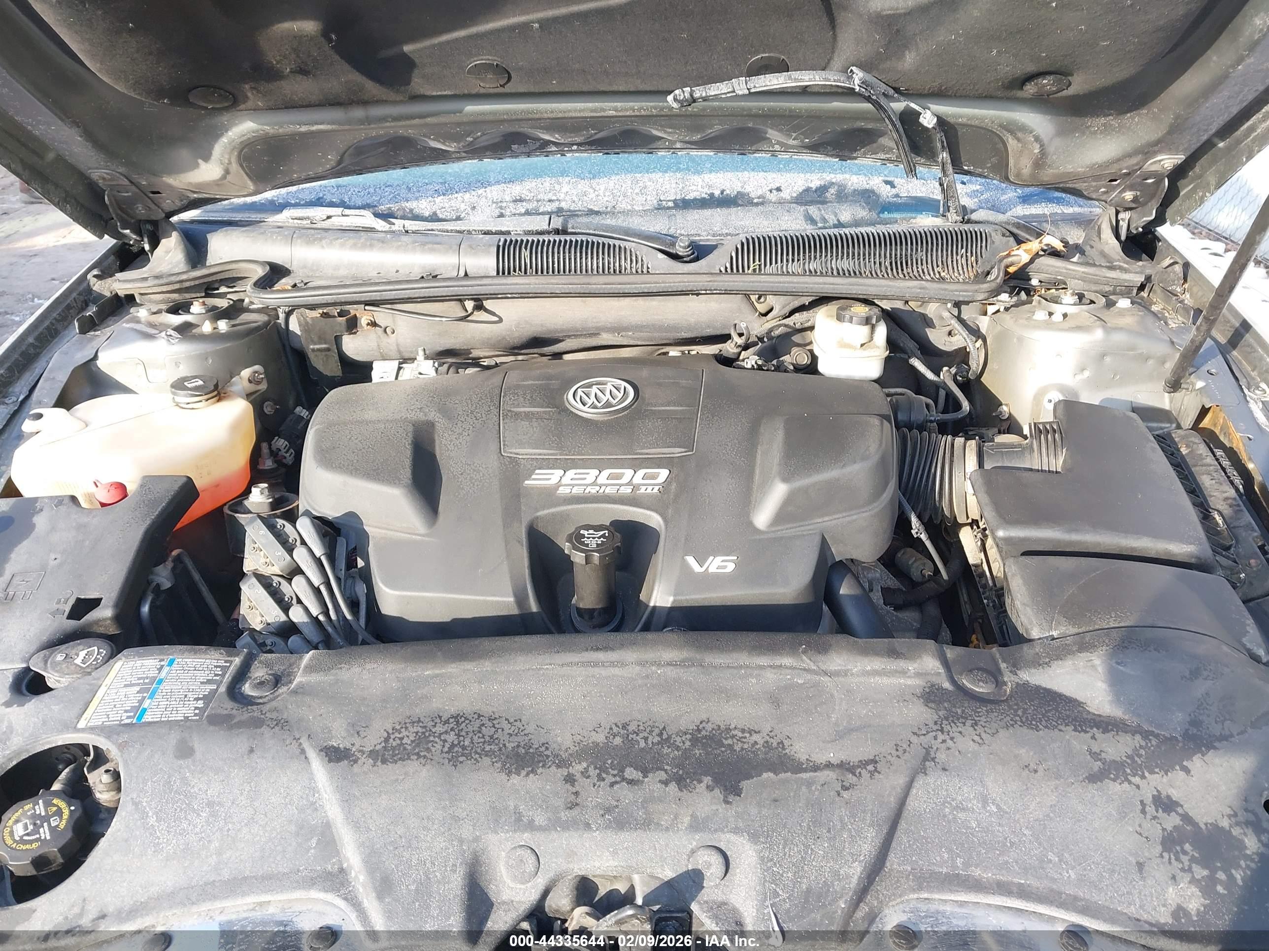 BUICK LUCERNE image 10