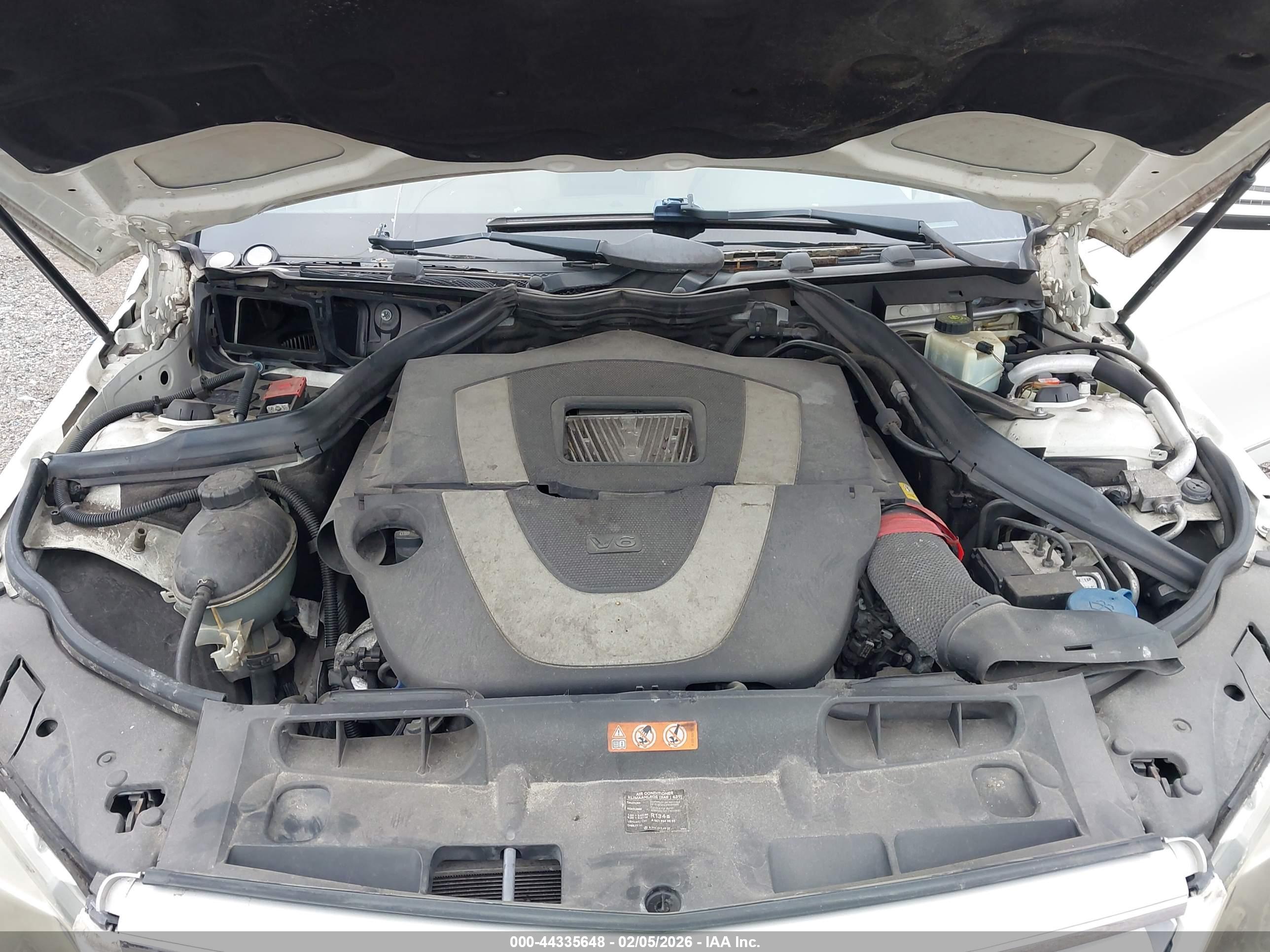 MERCEDES-BENZ C image 10