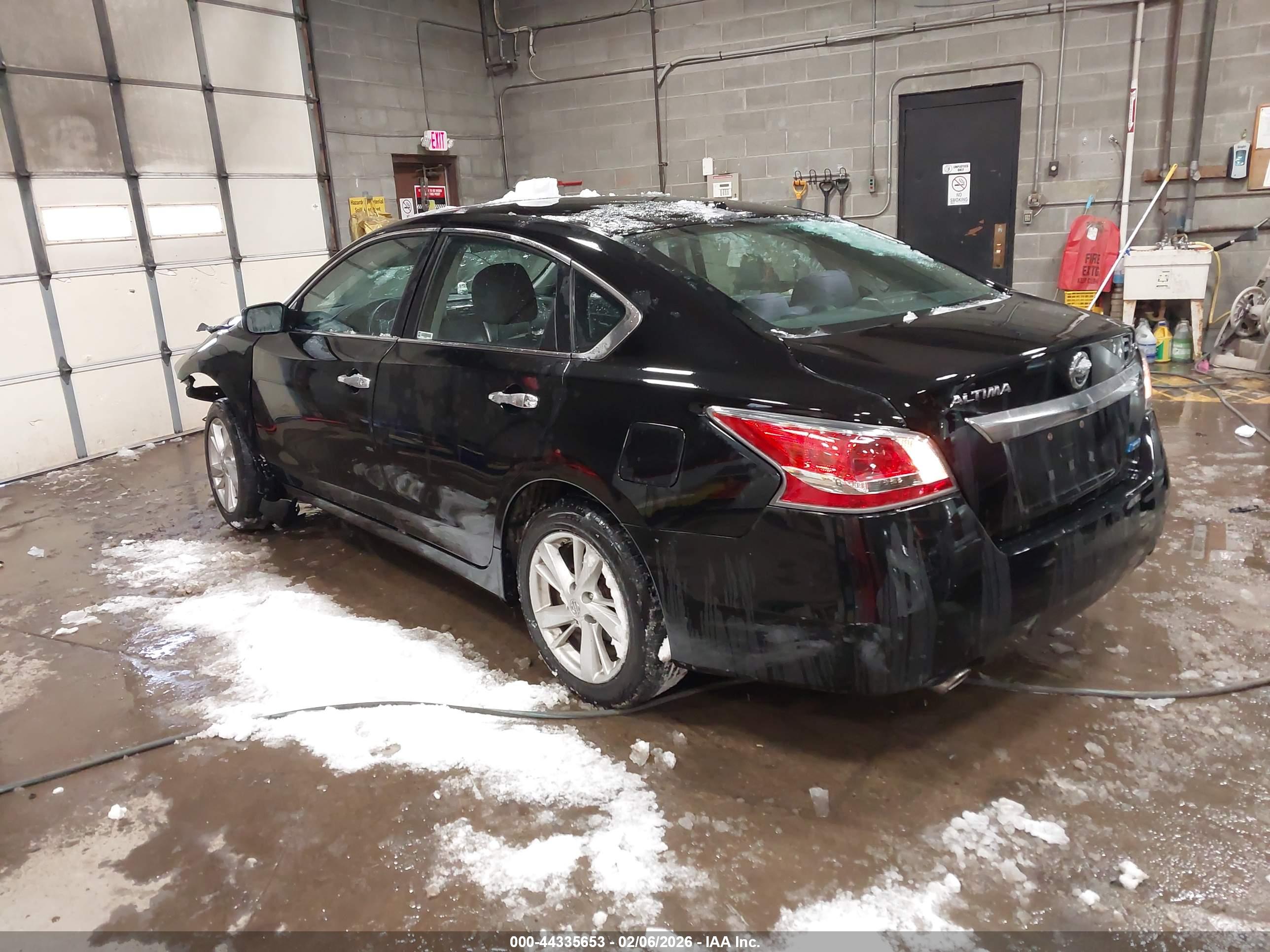 NISSAN ALTIMA image 3