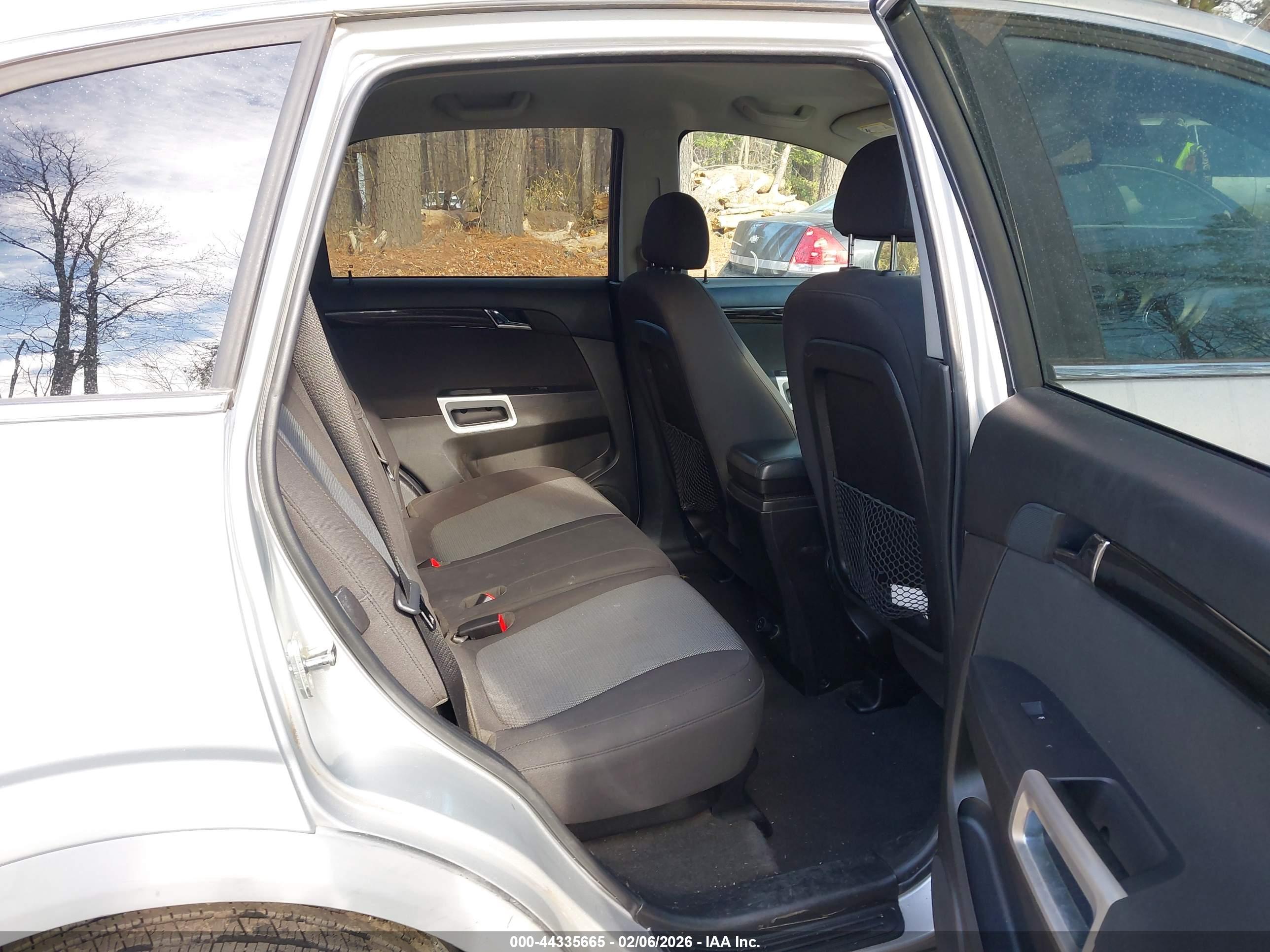 CHEVROLET CAPTIVA image 8