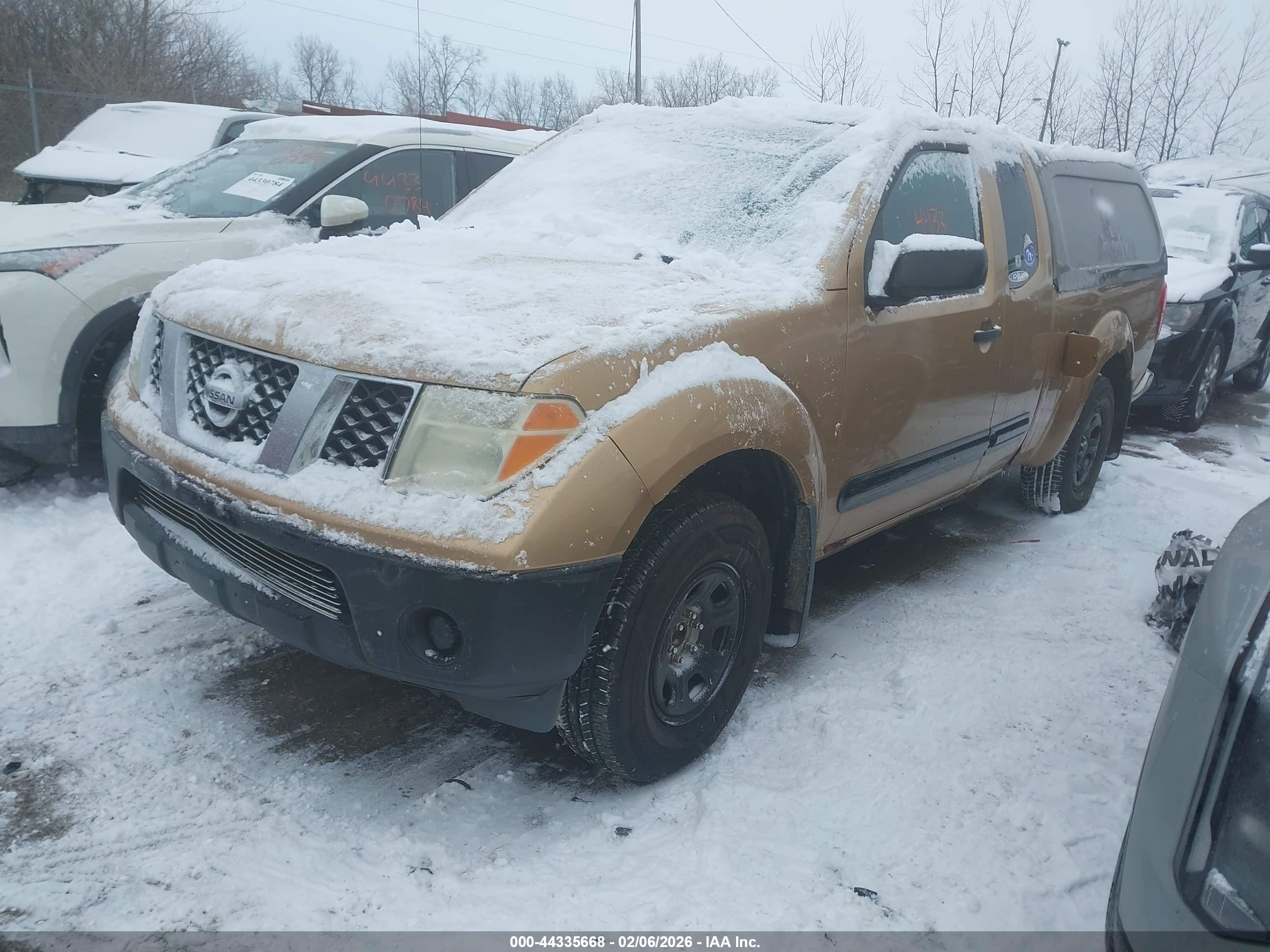 NISSAN FRONTIER image 2