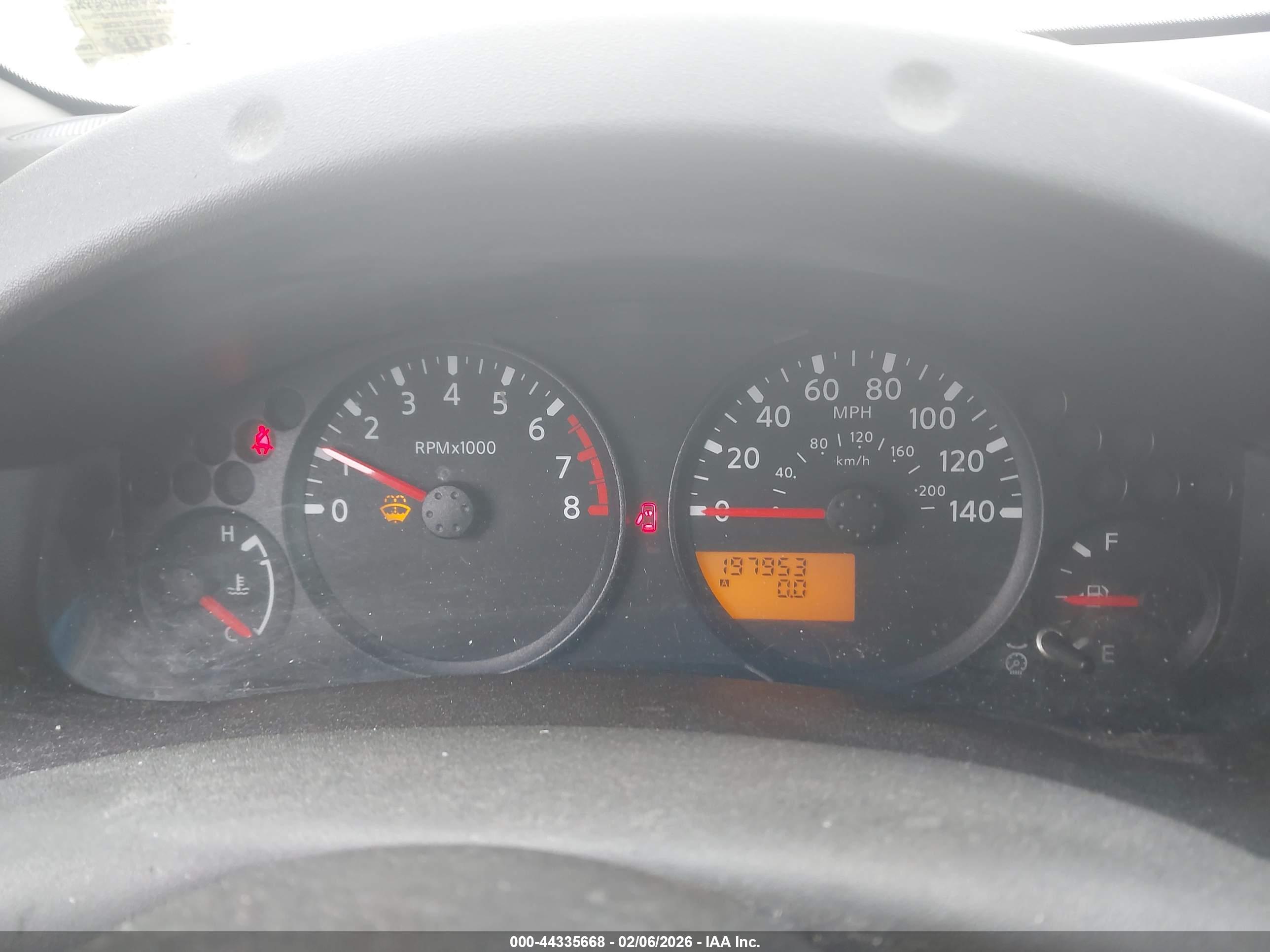 NISSAN FRONTIER image 7