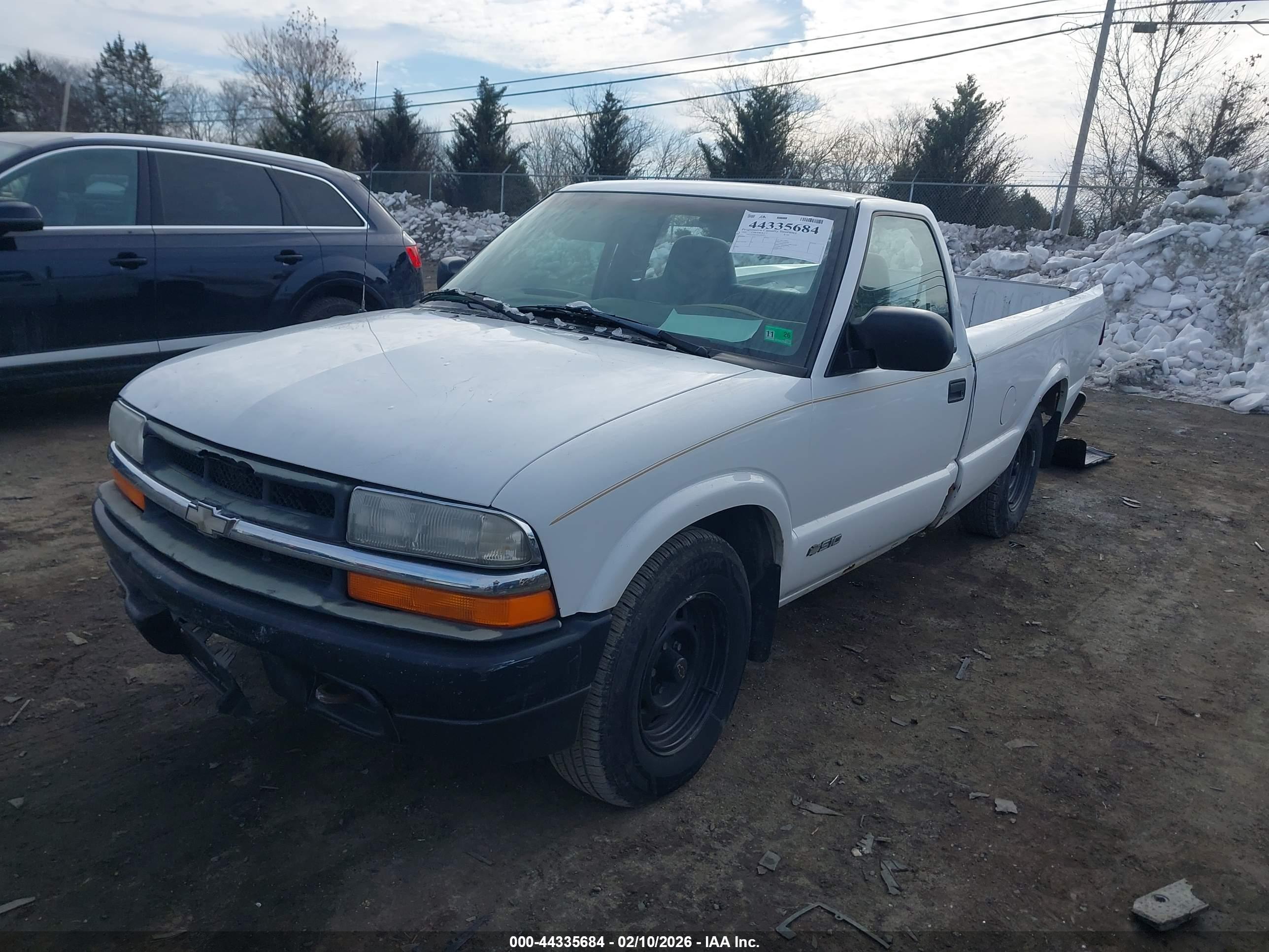 CHEVROLET S-10 image 2