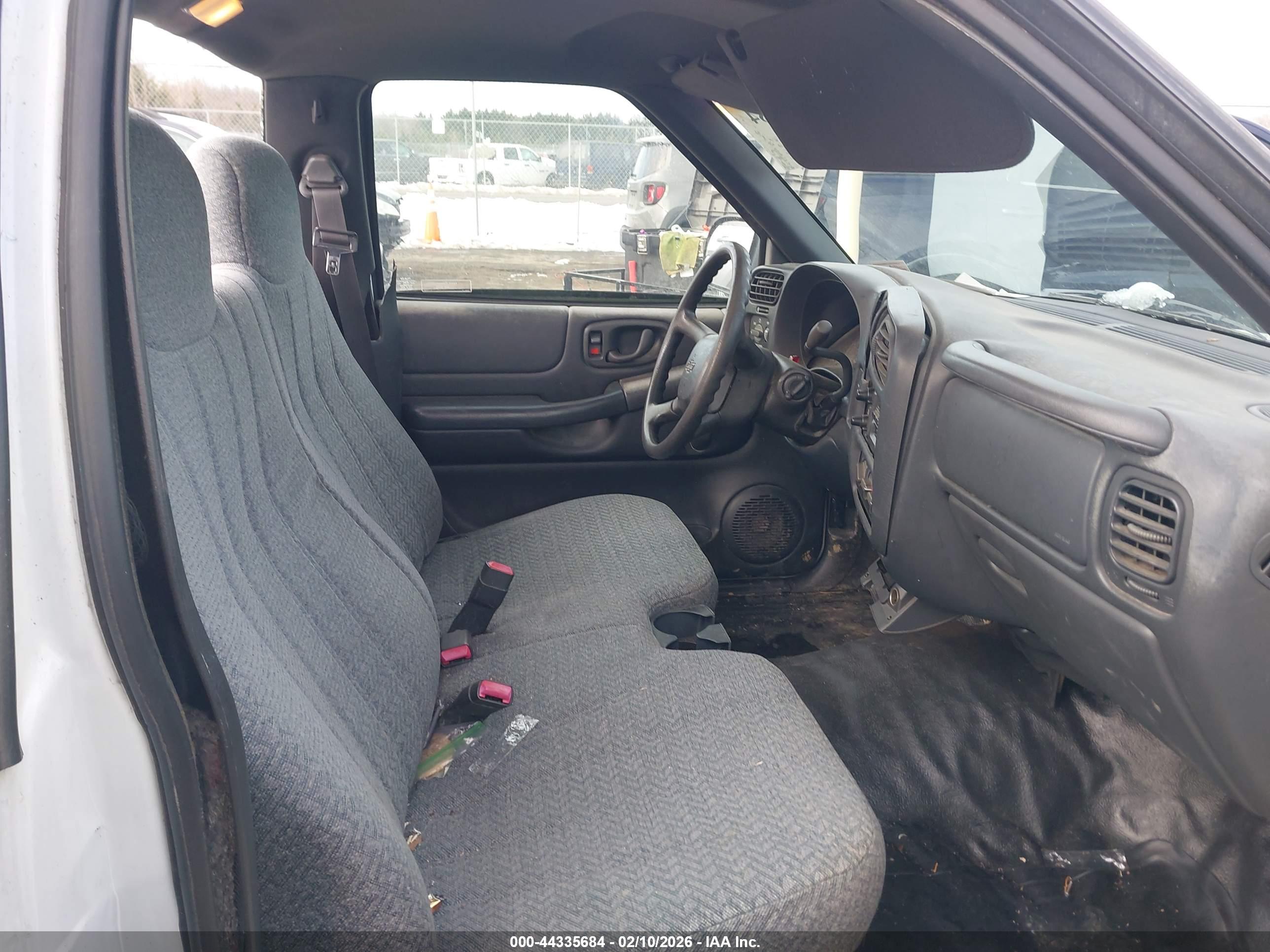 CHEVROLET S-10 image 5