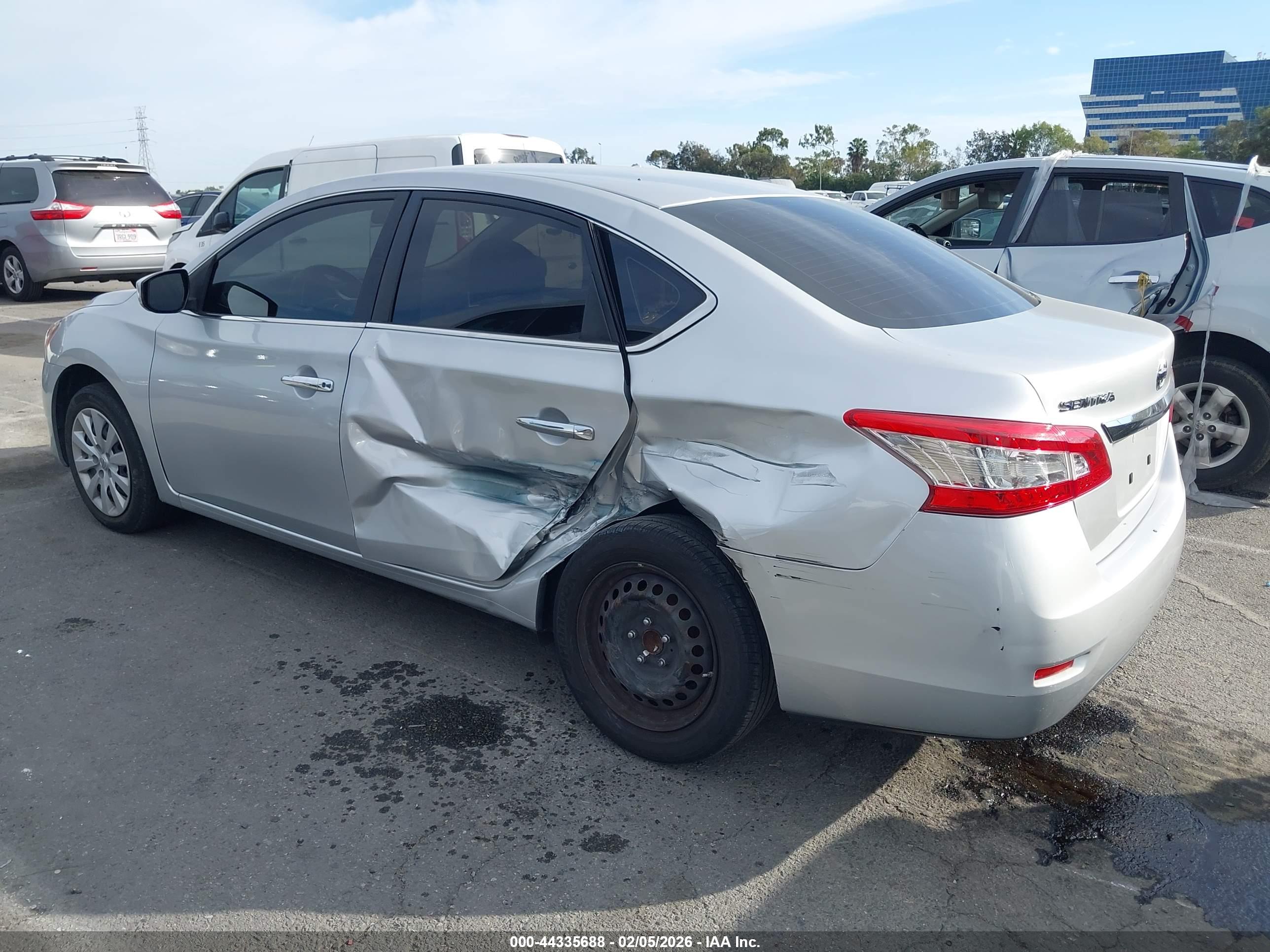 NISSAN SENTRA image 3