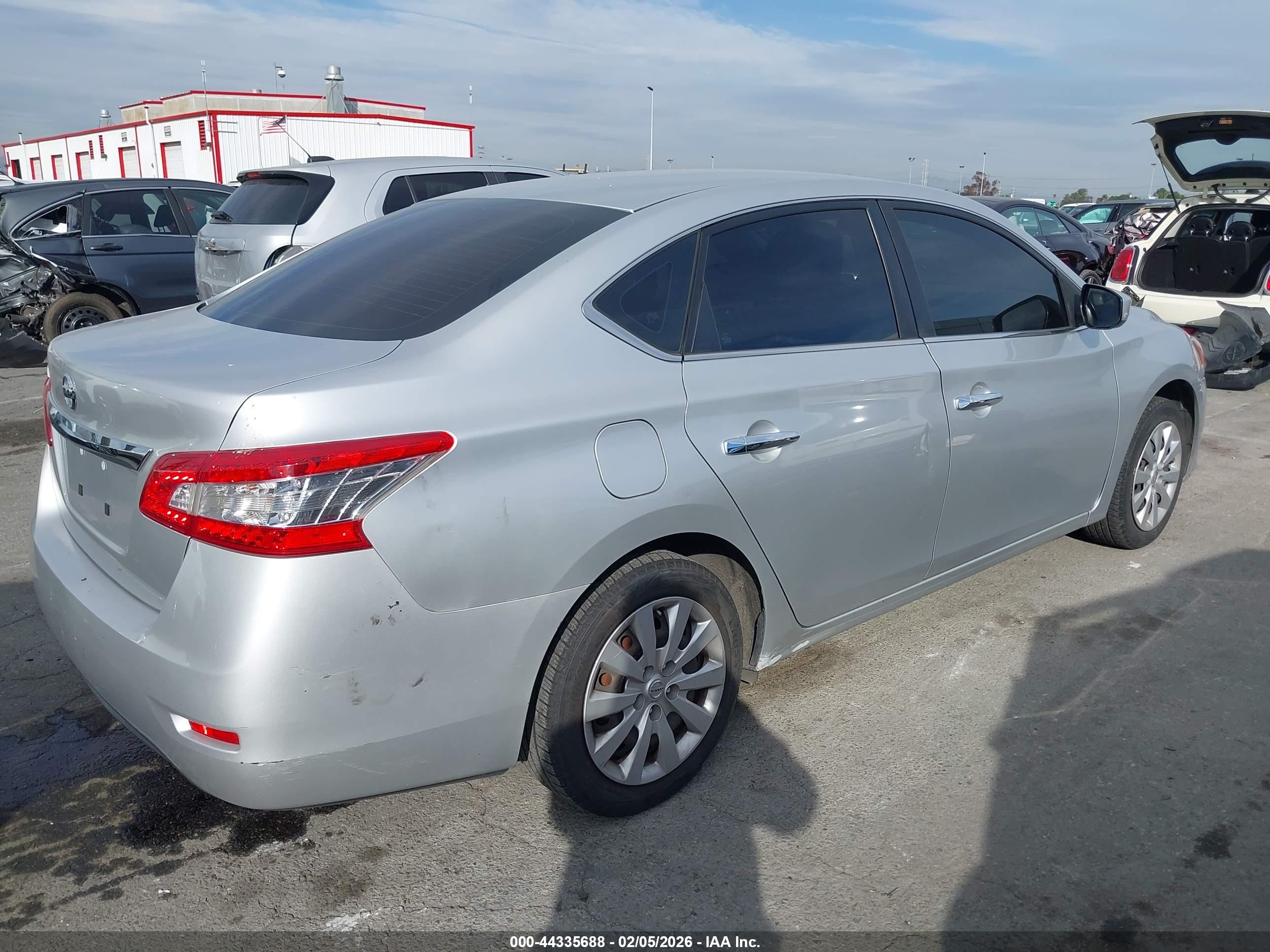 NISSAN SENTRA image 4