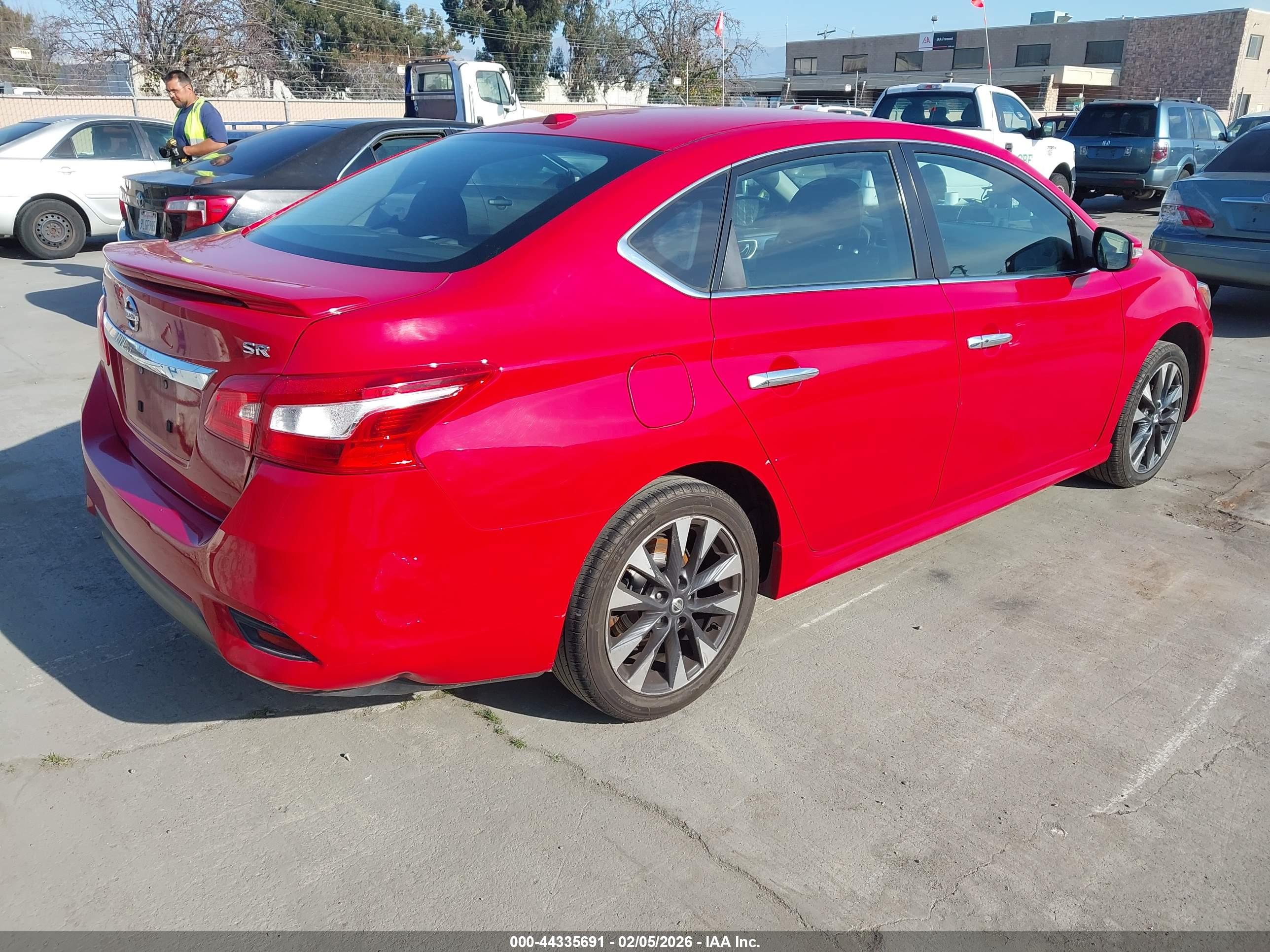 NISSAN SENTRA image 4