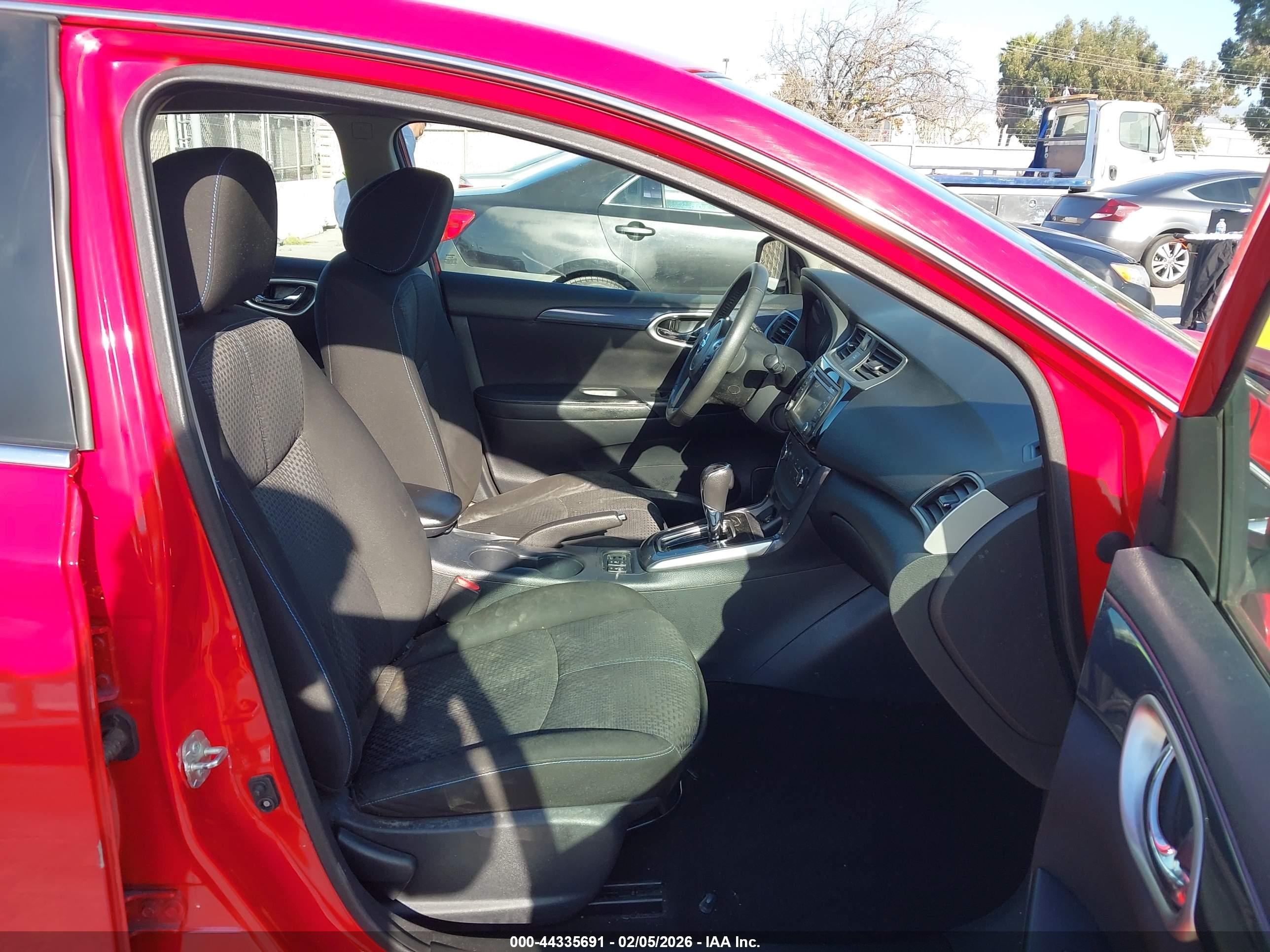 NISSAN SENTRA image 5
