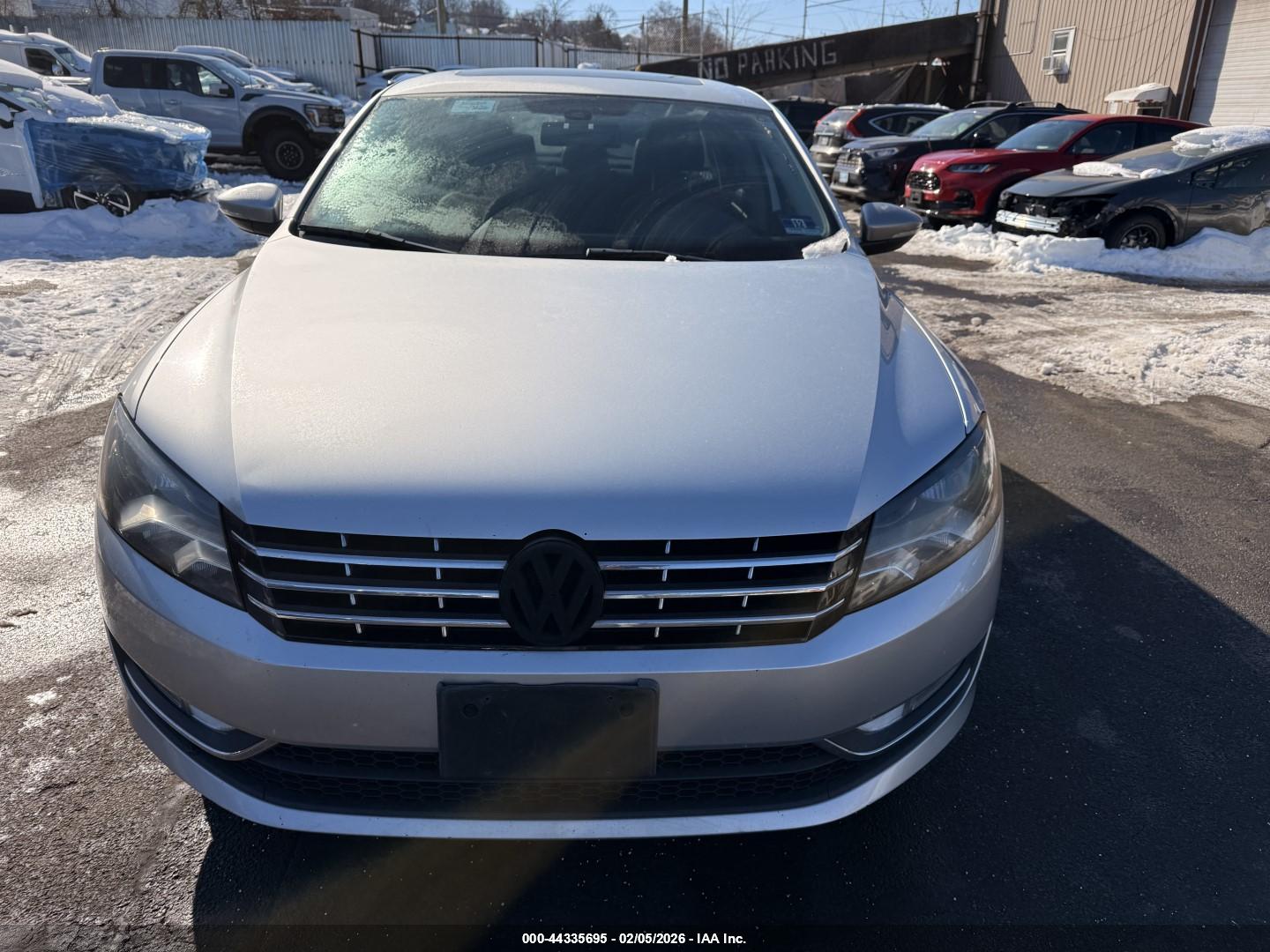 VOLKSWAGEN PASSAT image 6