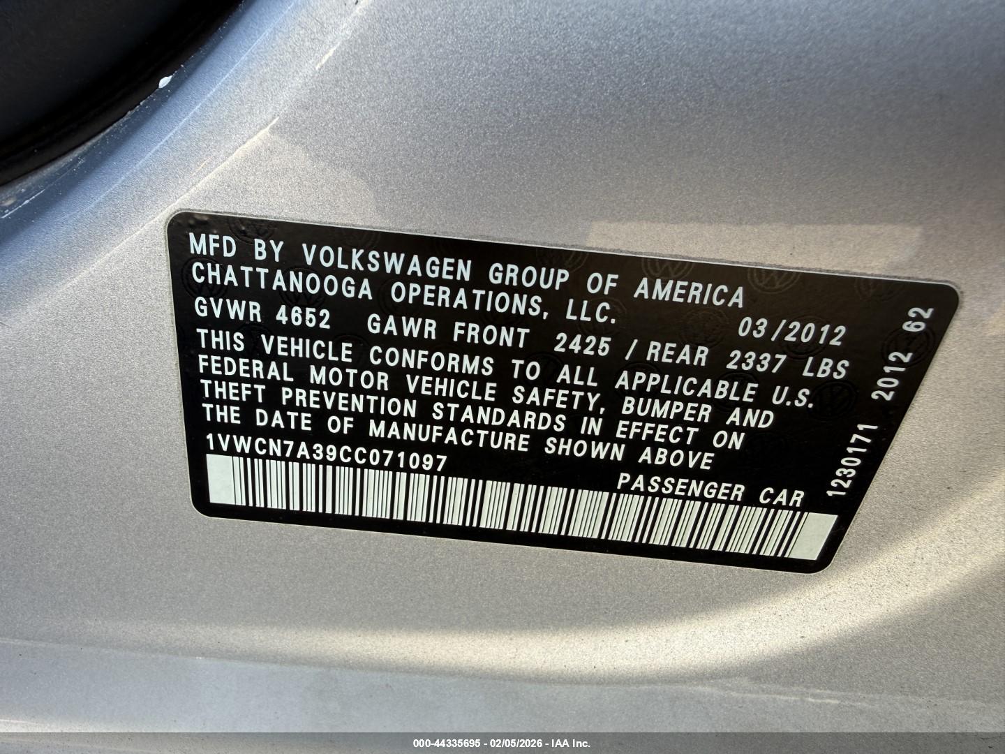 VOLKSWAGEN PASSAT image 9