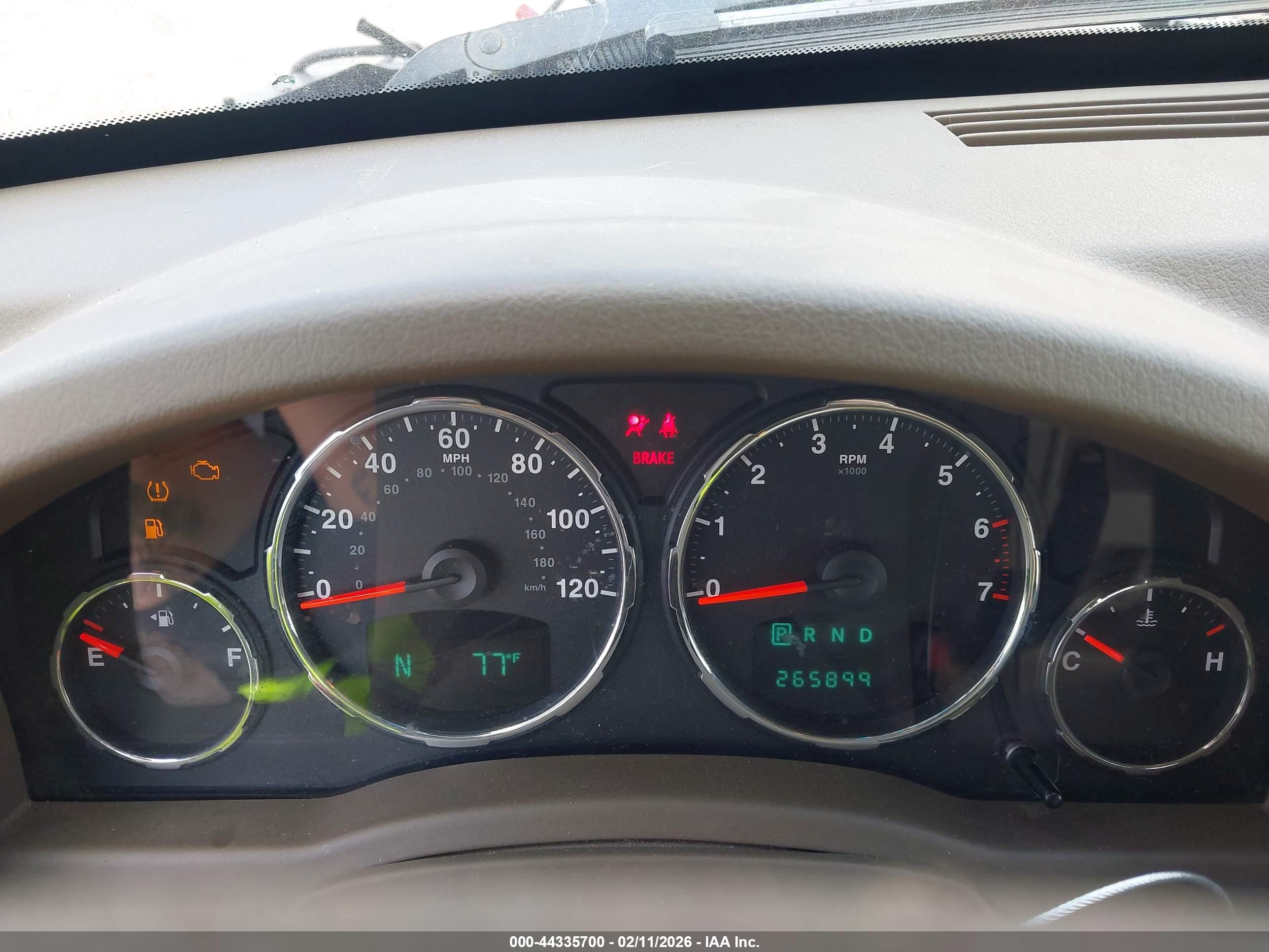 JEEP LIBERTY image 7