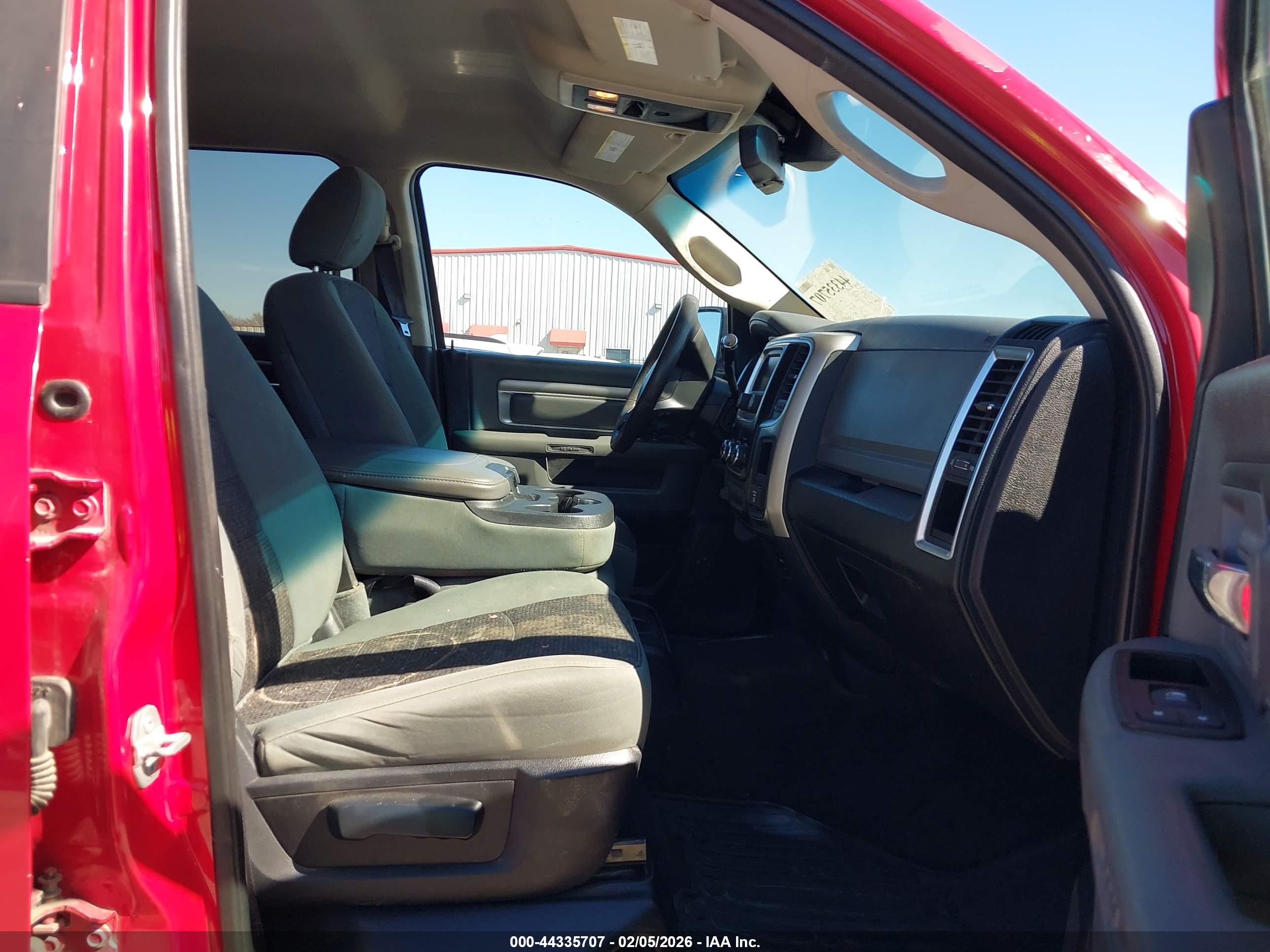 RAM 2500 image 5