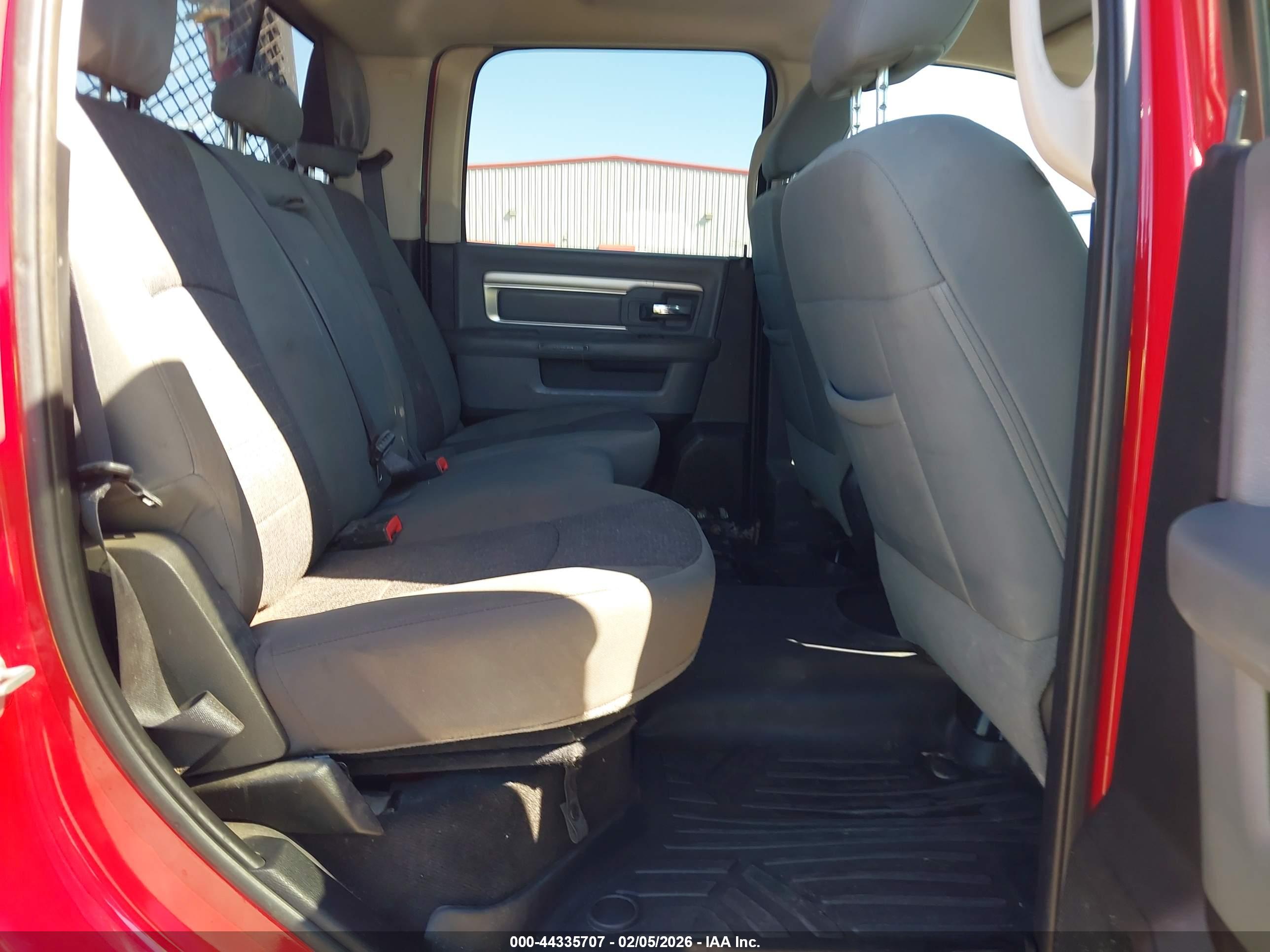 RAM 2500 image 8