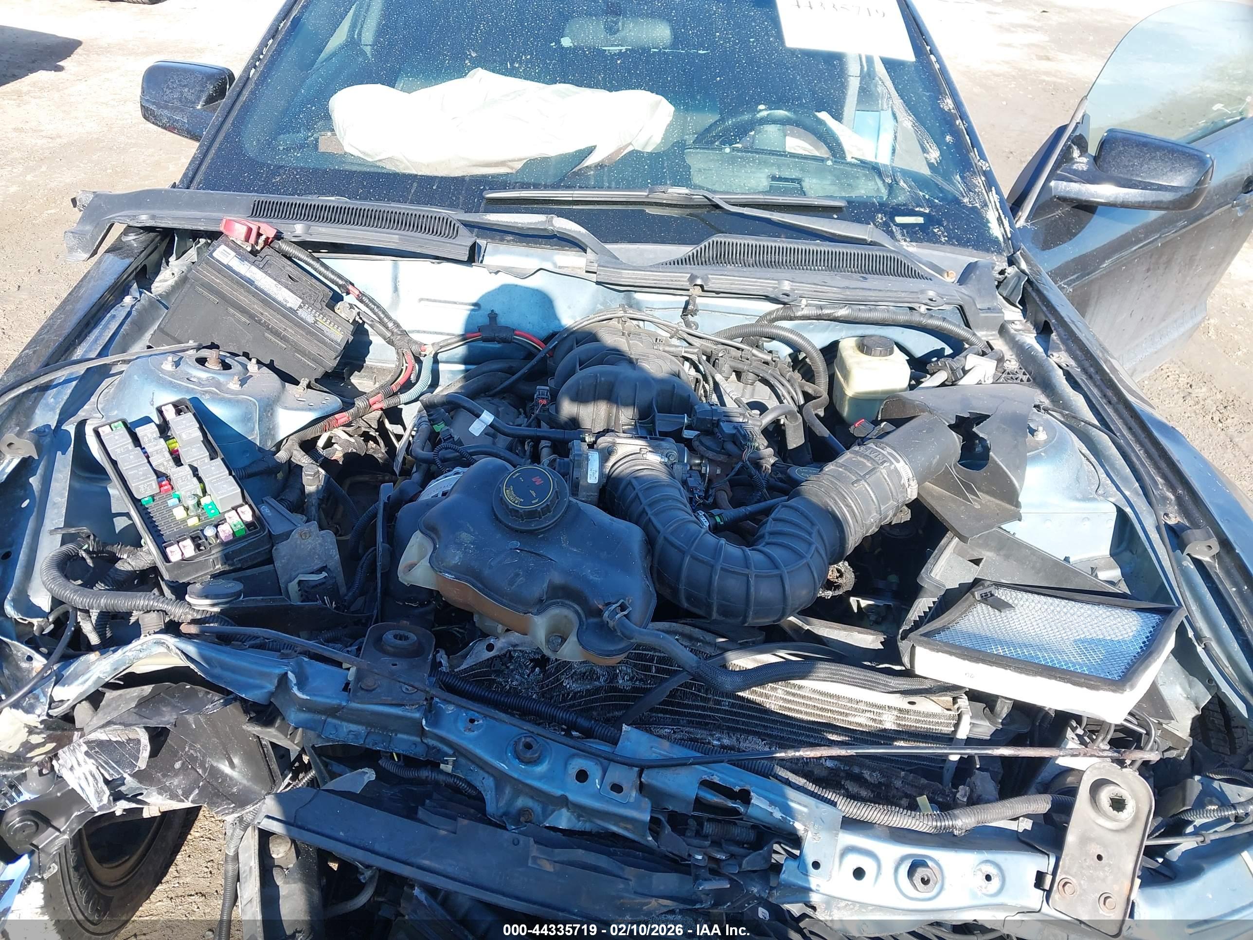 FORD MUSTANG image 10