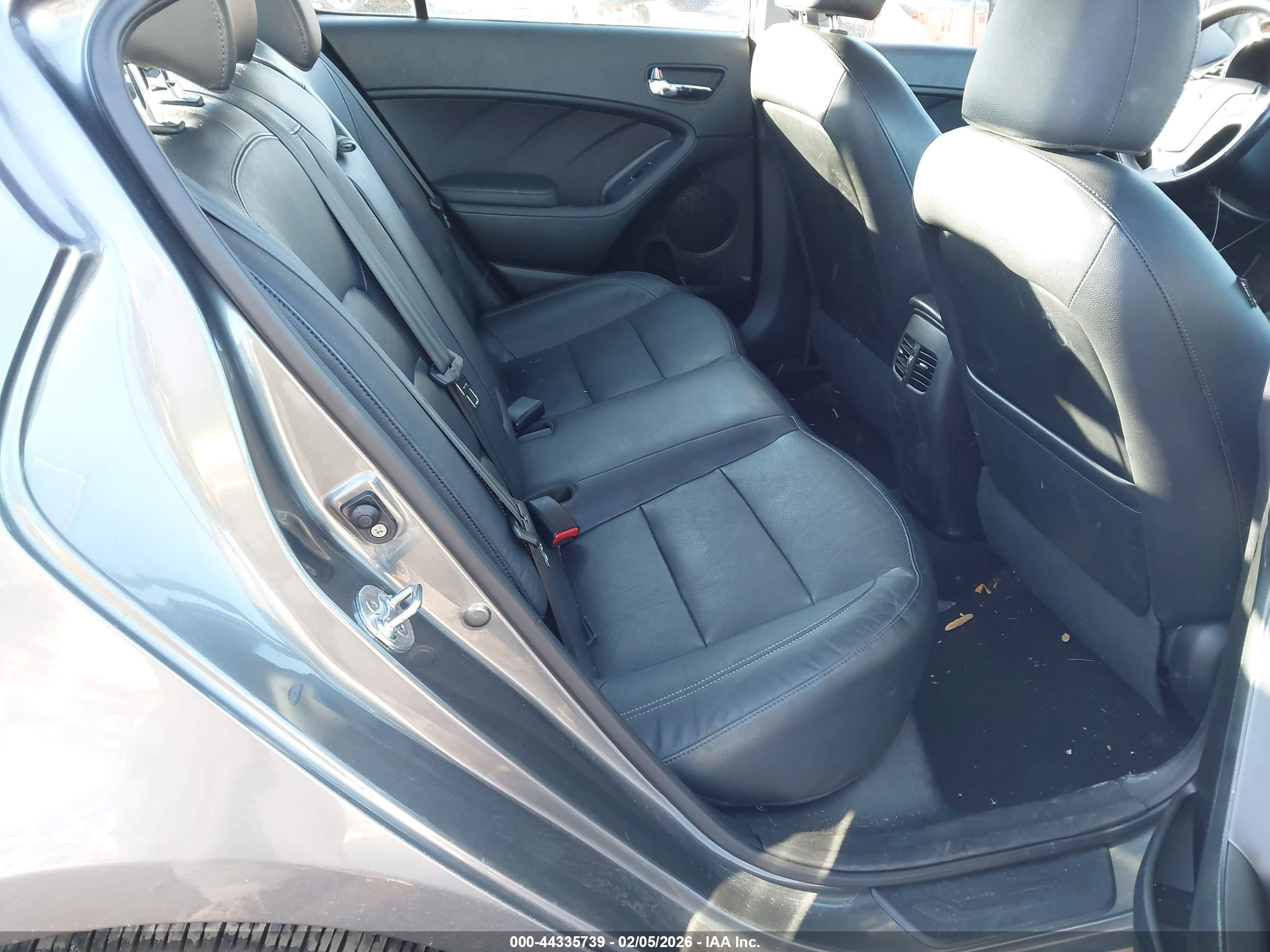 KIA FORTE image 8