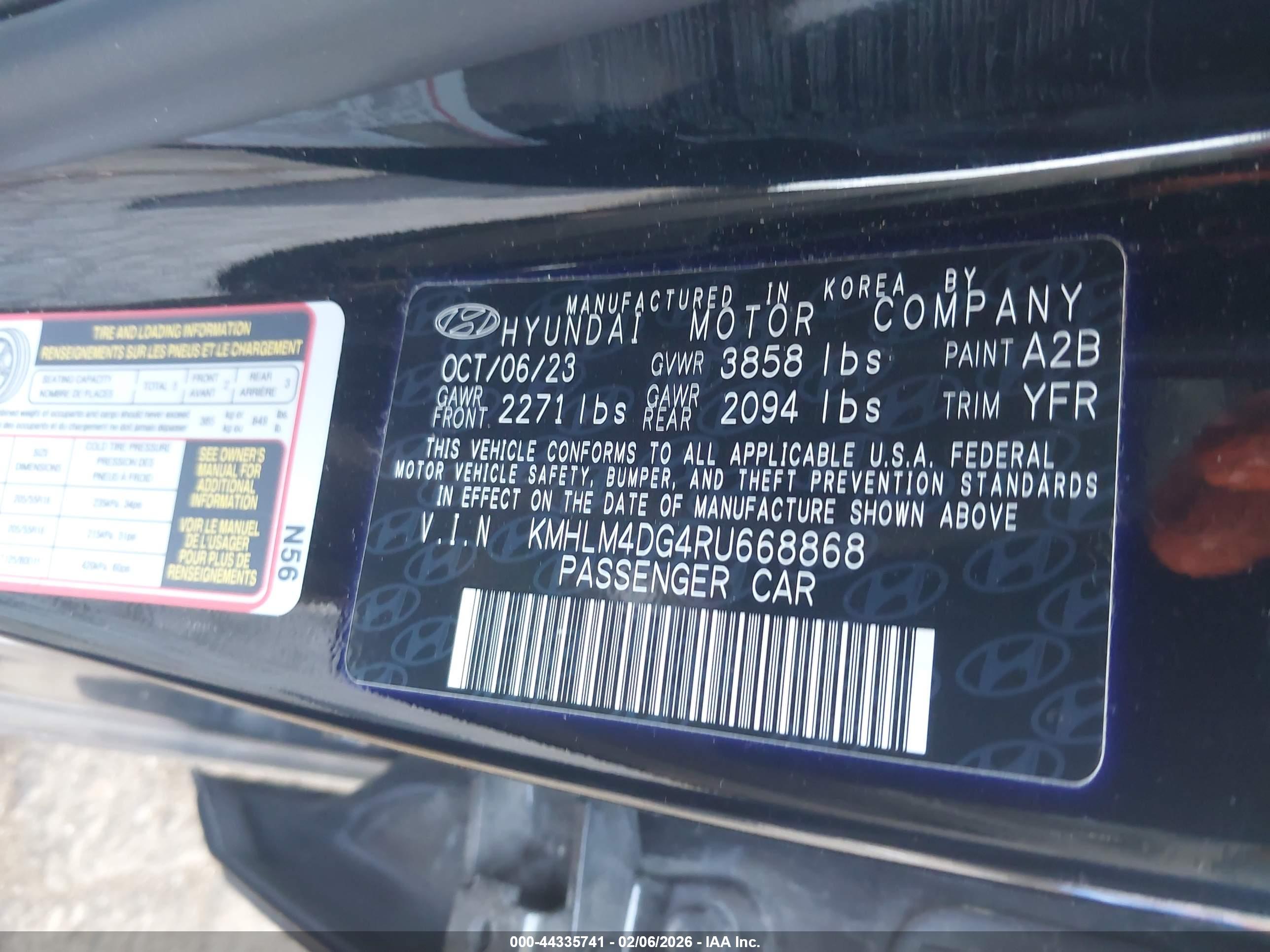 HYUNDAI ELANTRA image 9