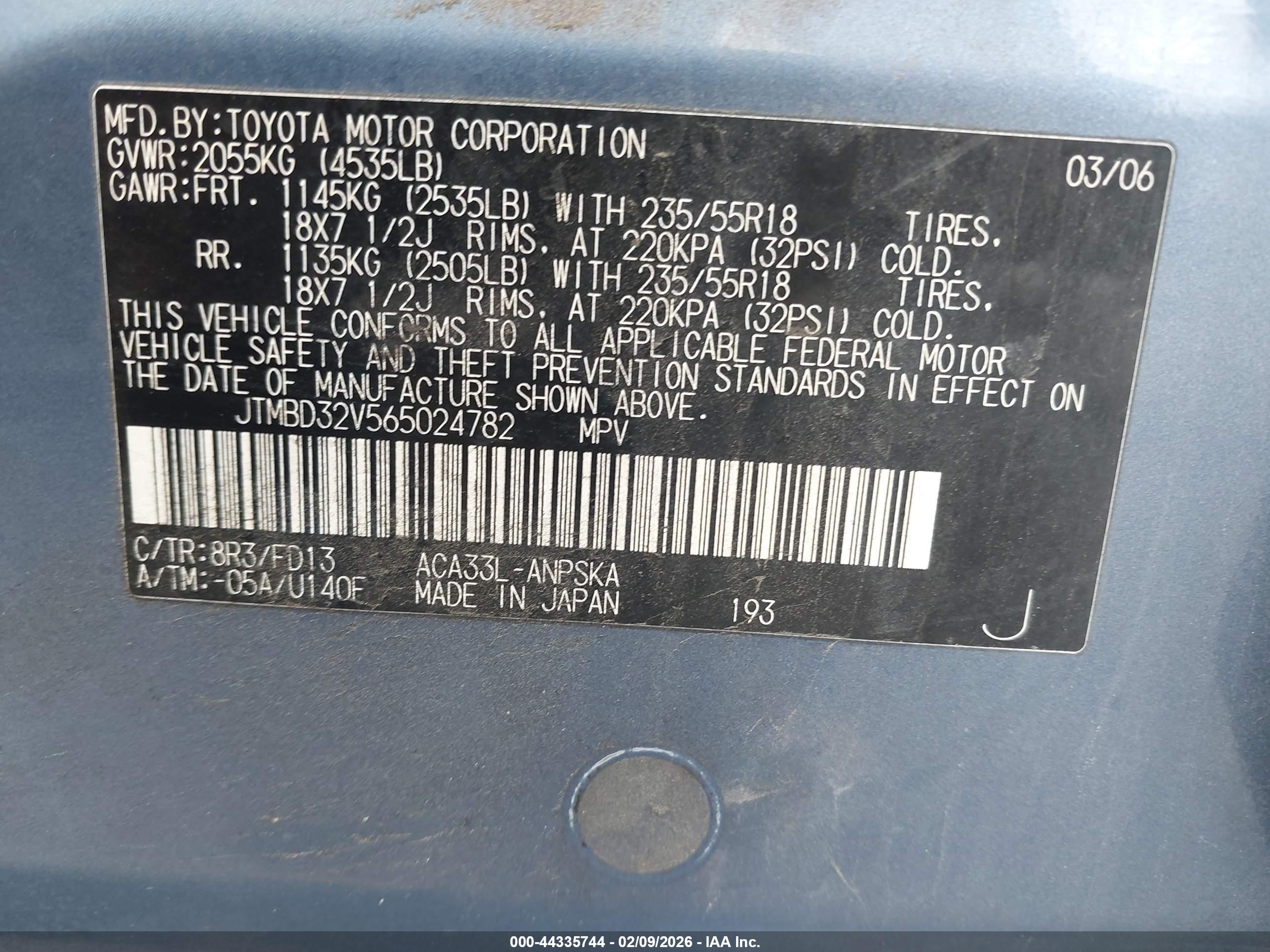 TOYOTA RAV4 image 9