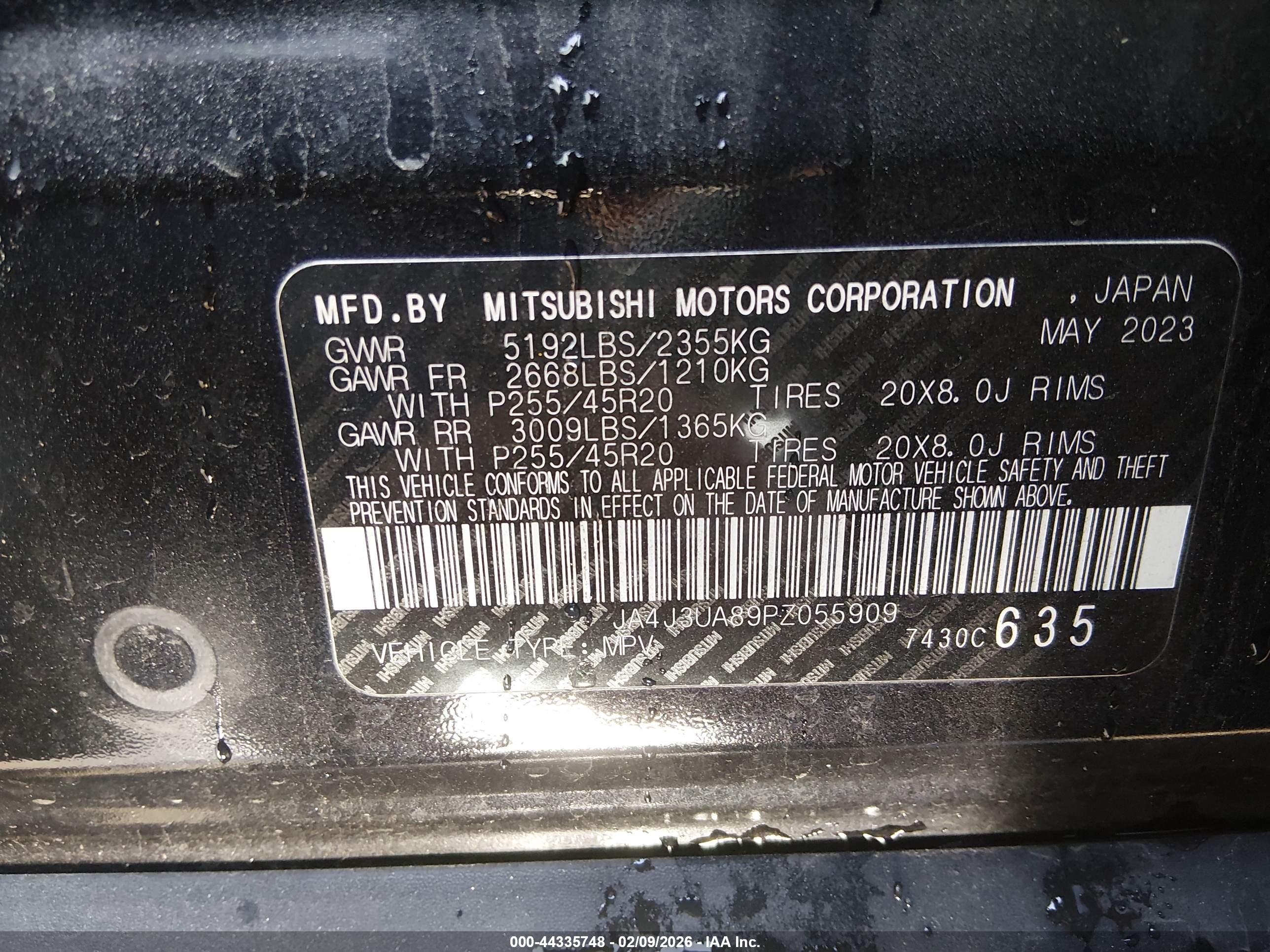 MITSUBISHI OUTLANDER image 9
