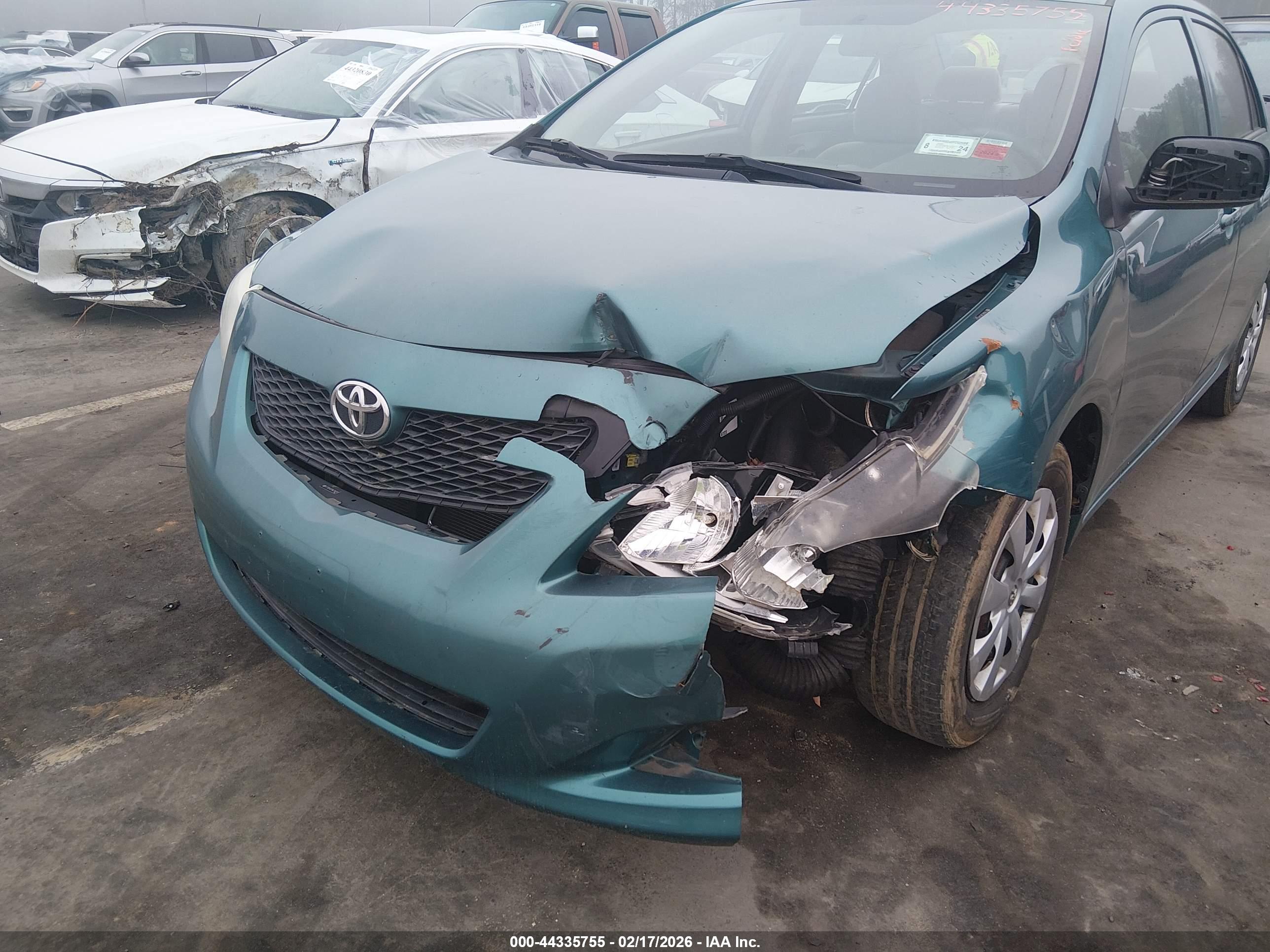 TOYOTA COROLLA image 6