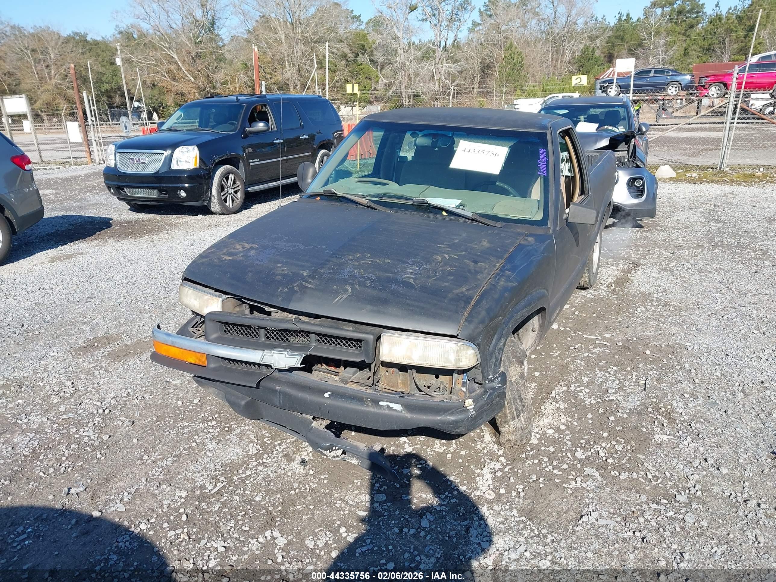 CHEVROLET S-10 image 6