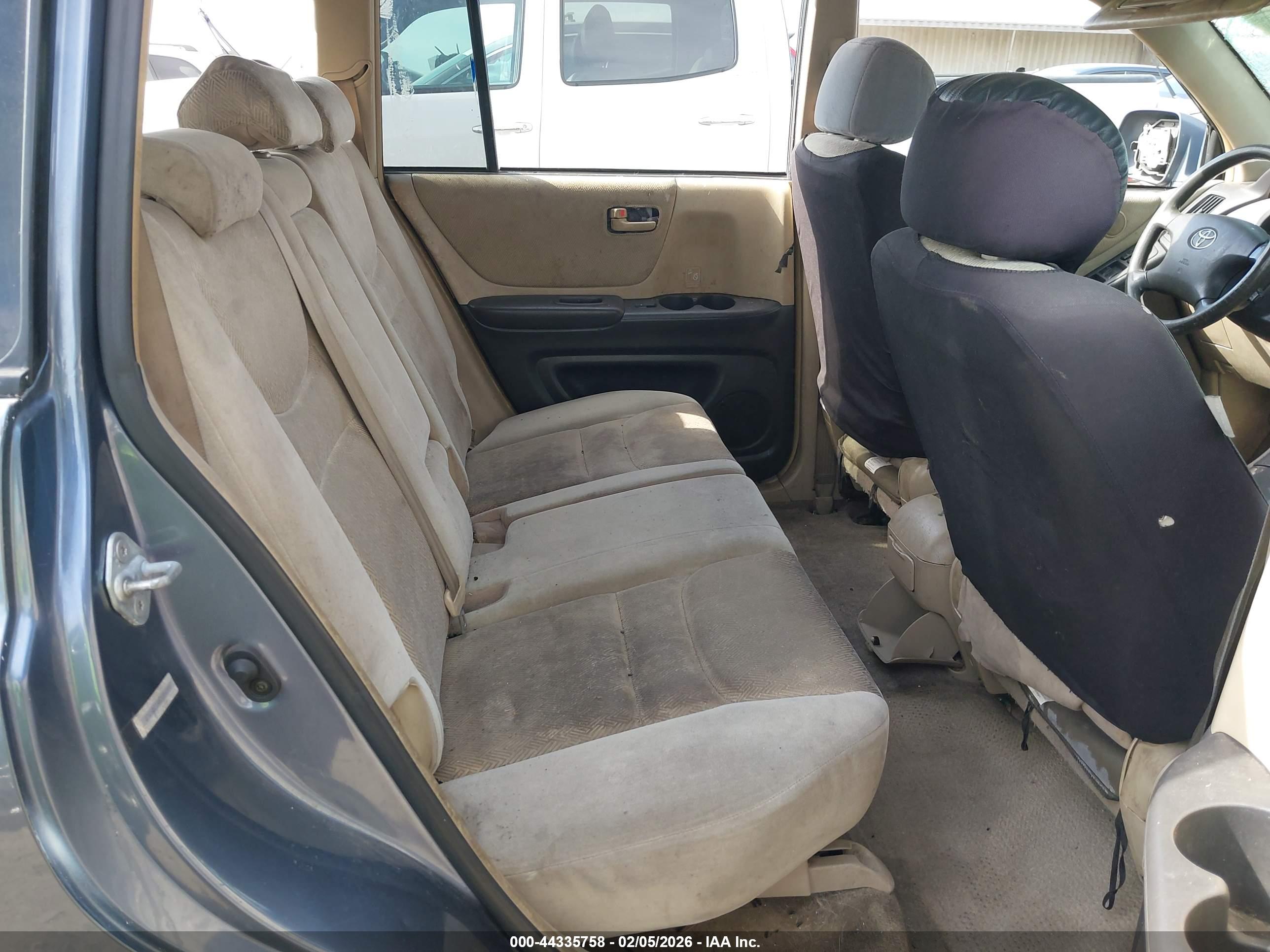 TOYOTA HIGHLANDER image 8