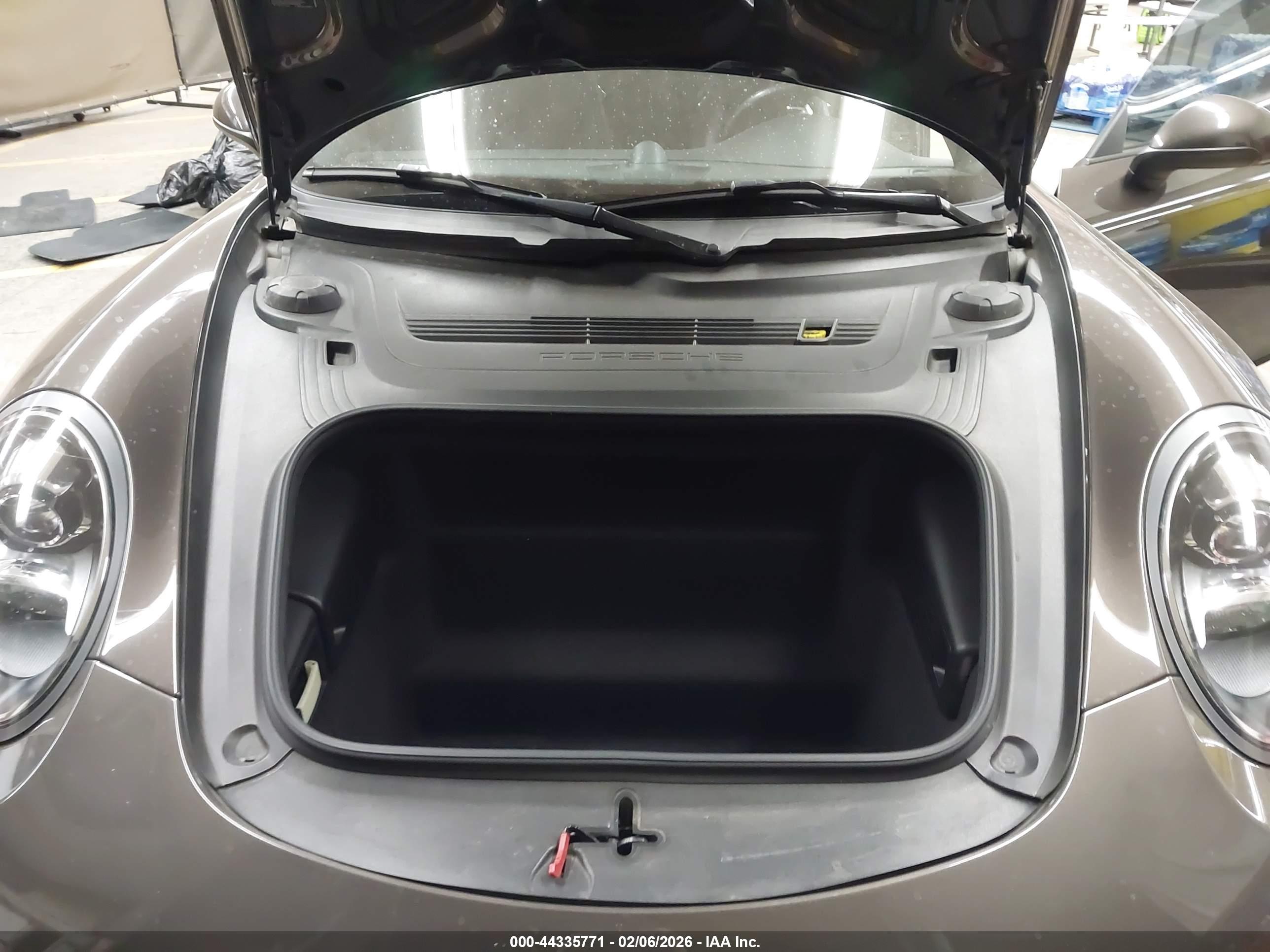PORSCHE 911 image 10