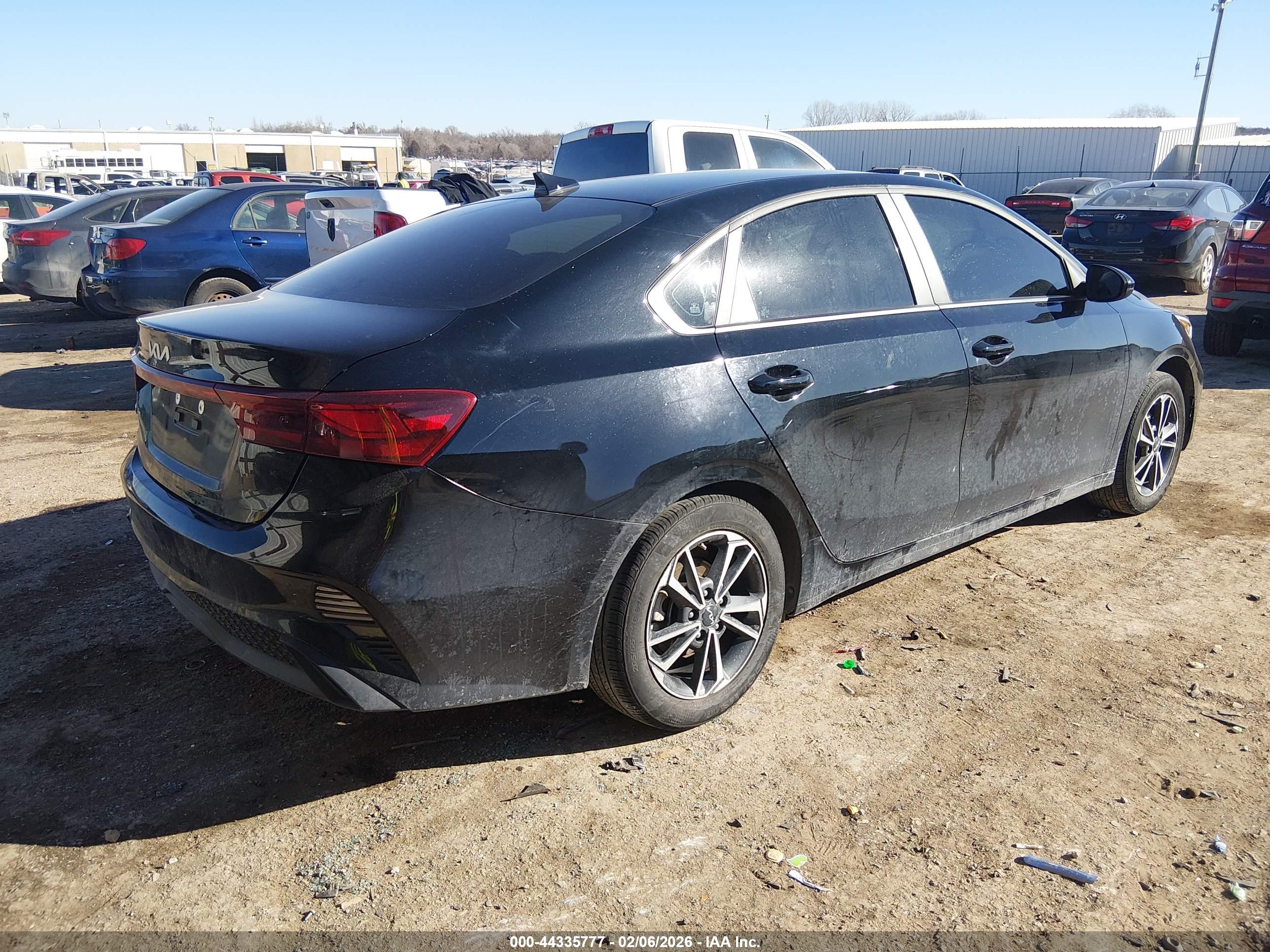 KIA FORTE image 4