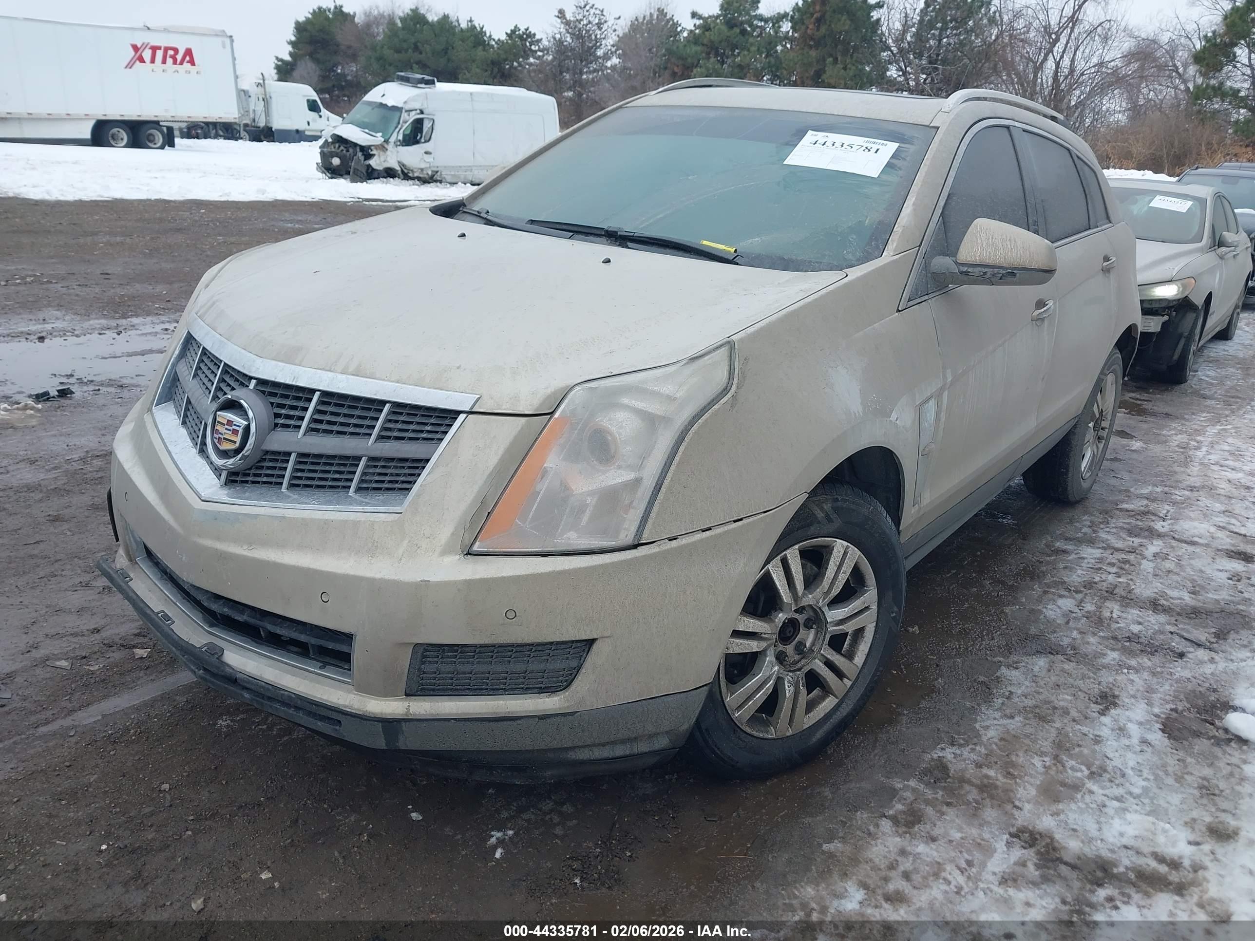 CADILLAC SRX image 2