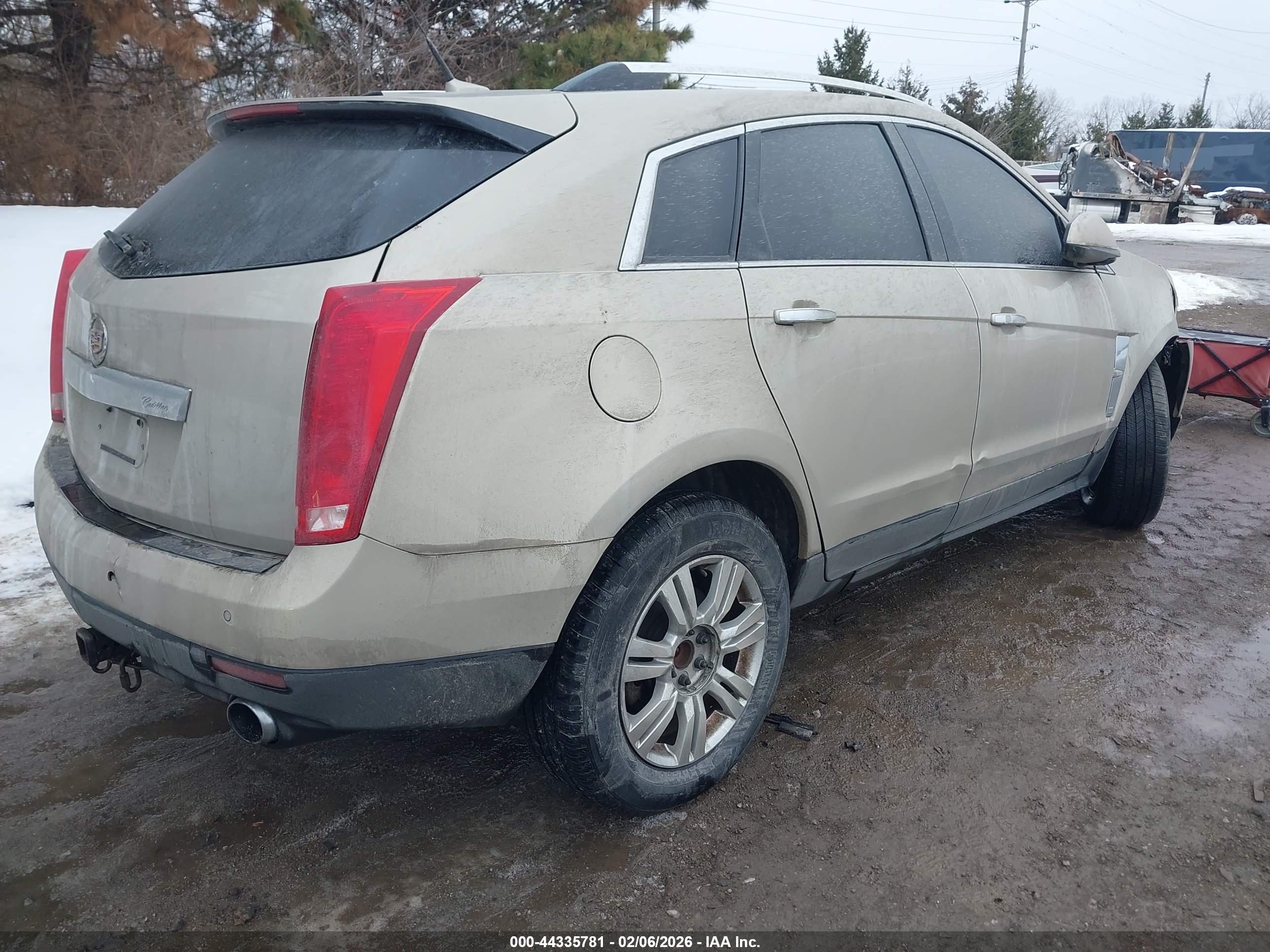 CADILLAC SRX image 4