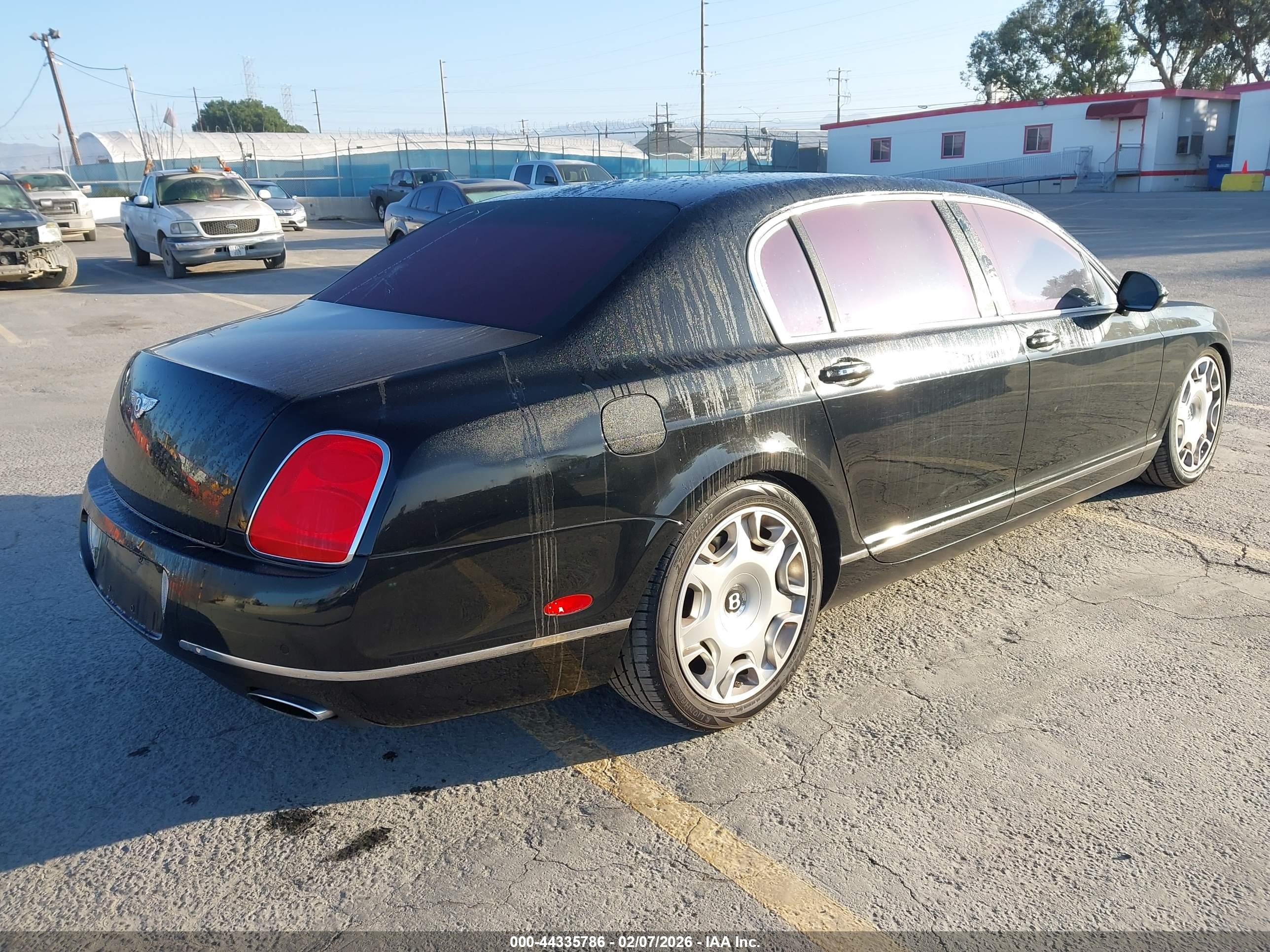 BENTLEY CONTINENTAL image 4