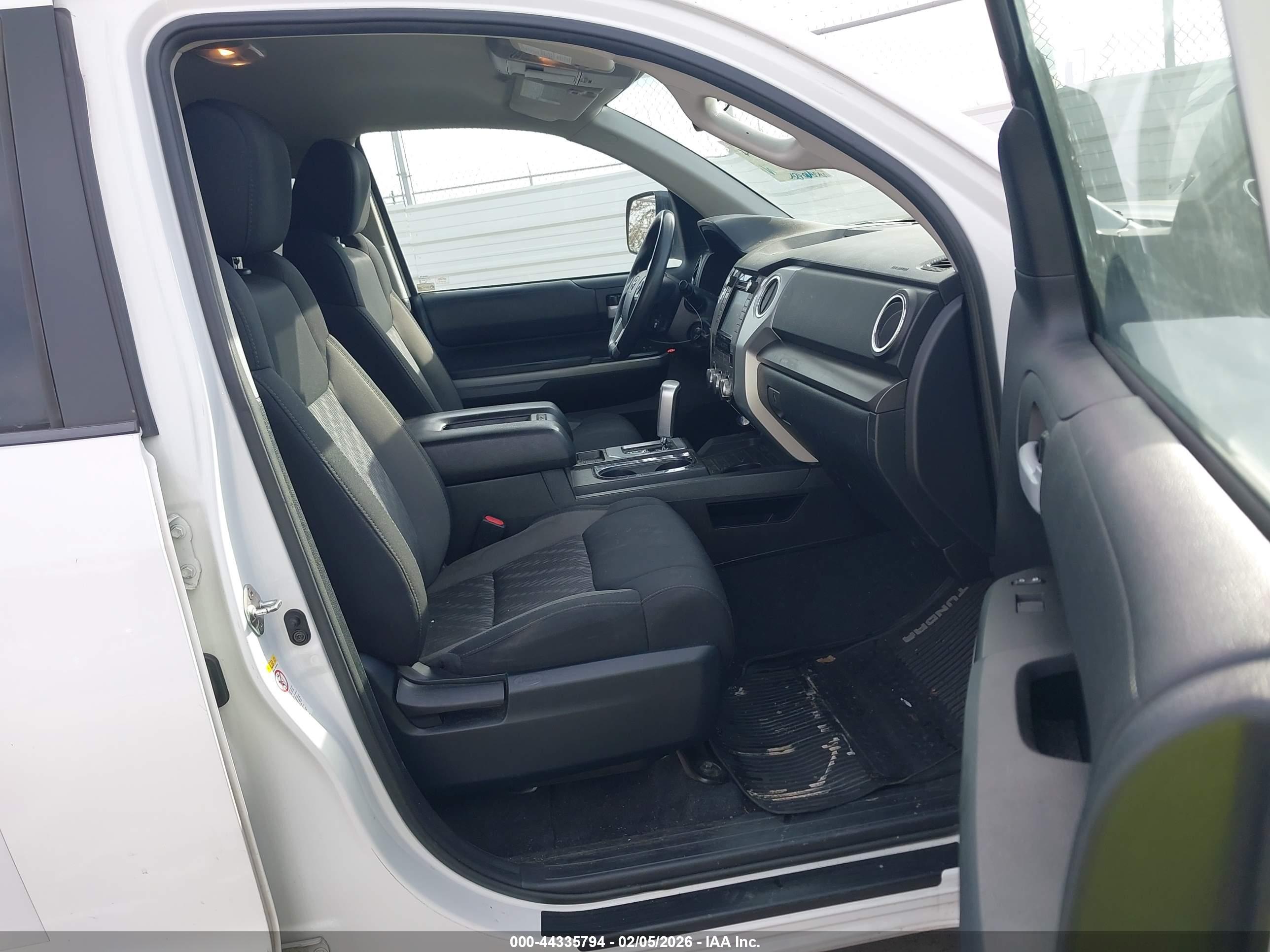 TOYOTA TUNDRA image 5