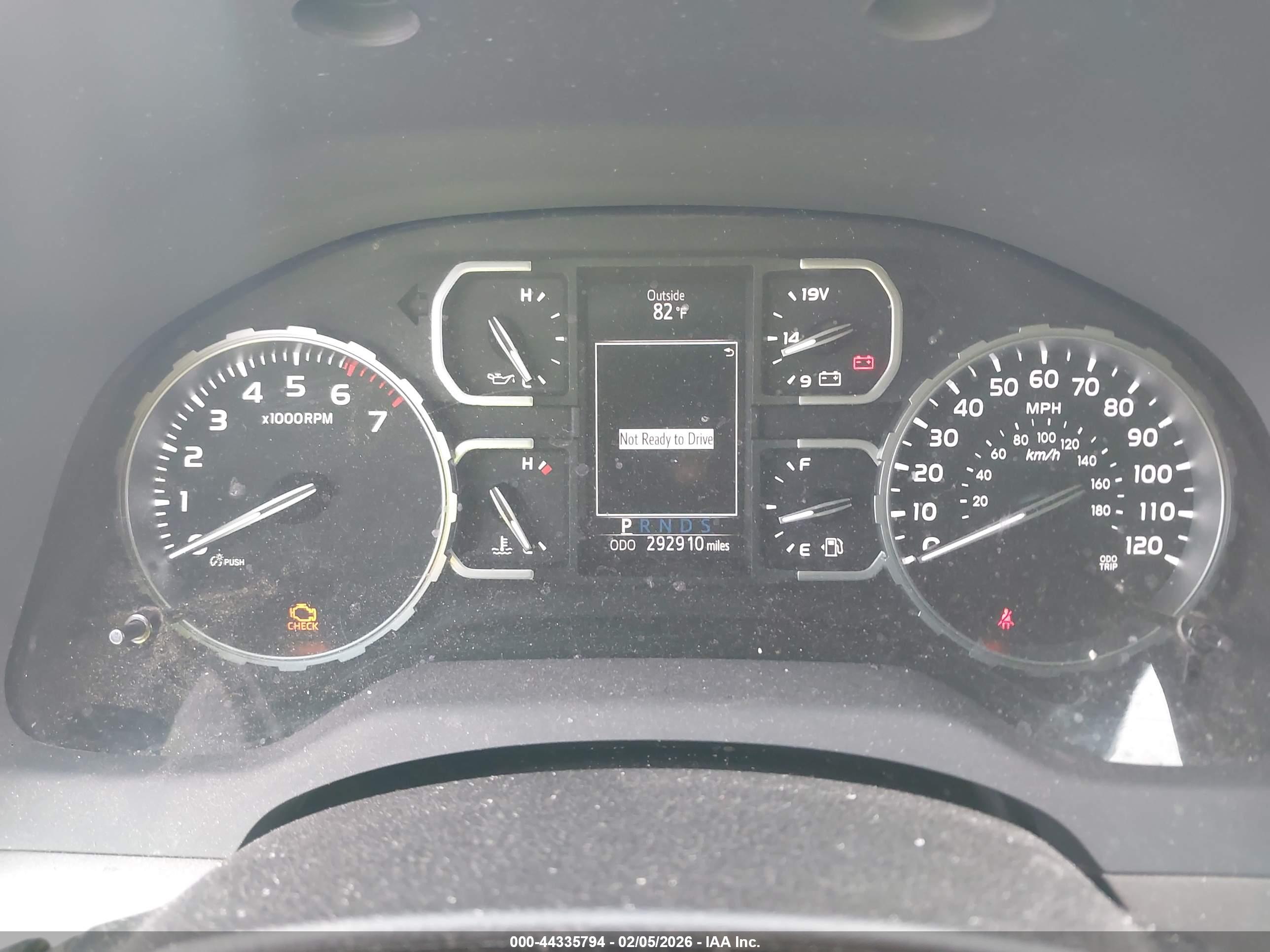 TOYOTA TUNDRA image 7