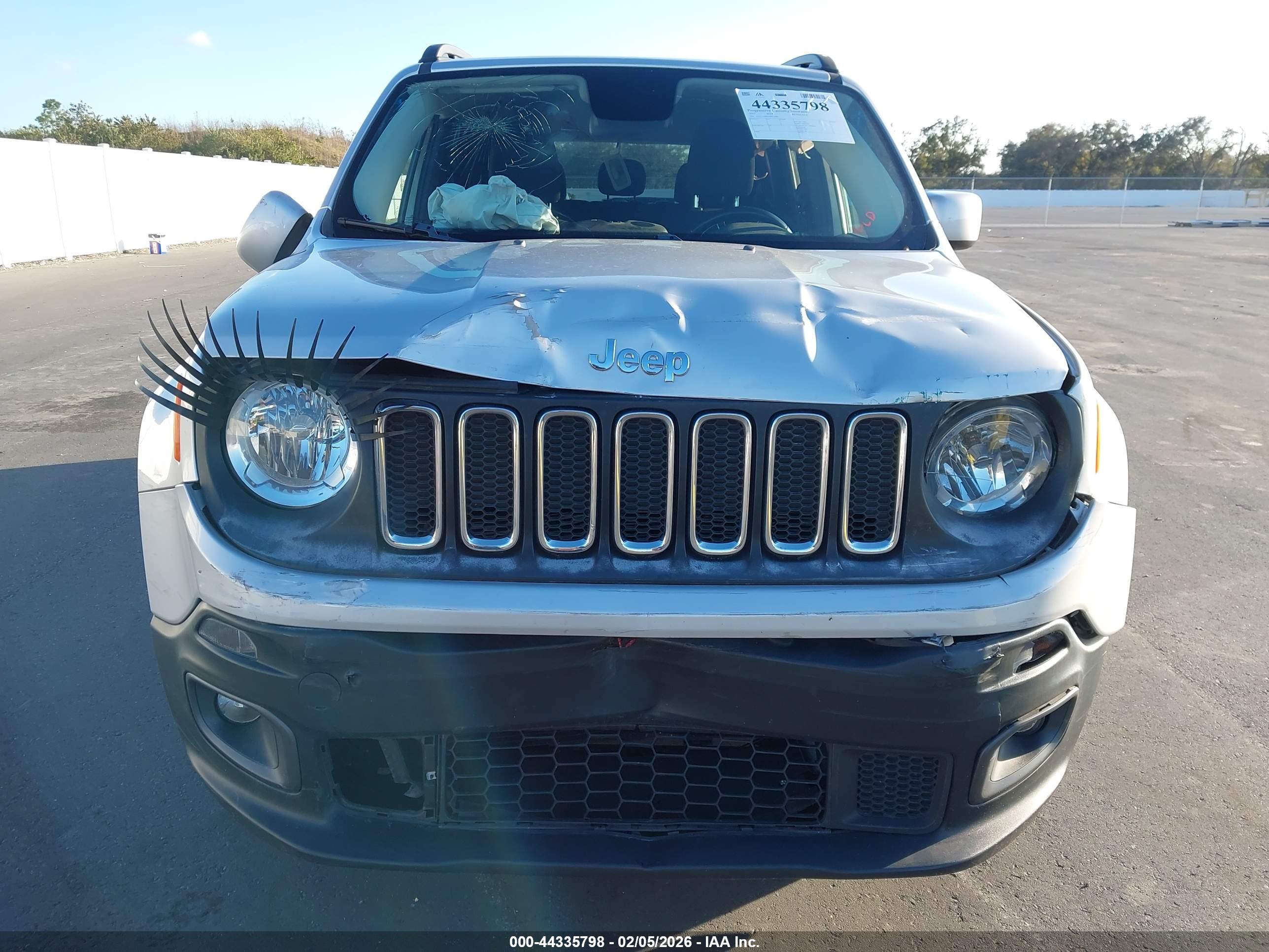 JEEP RENEGADE image 6
