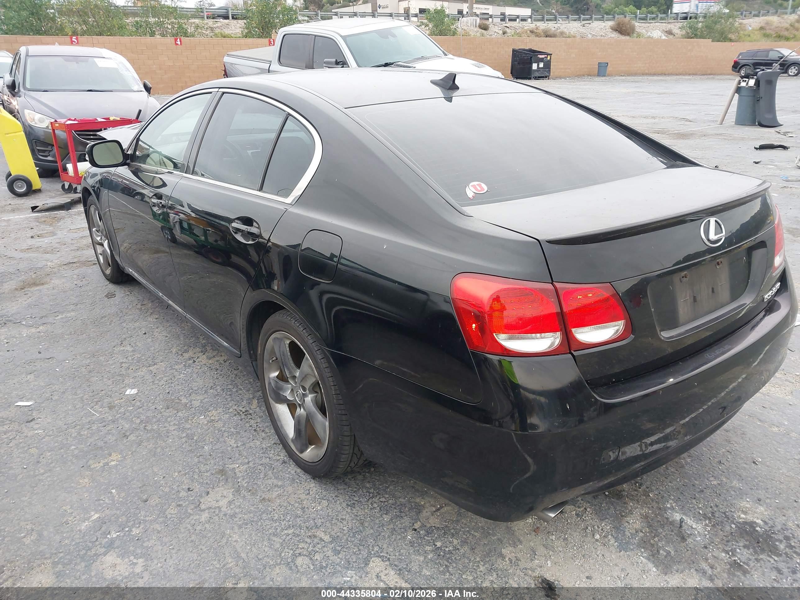 LEXUS GS image 3