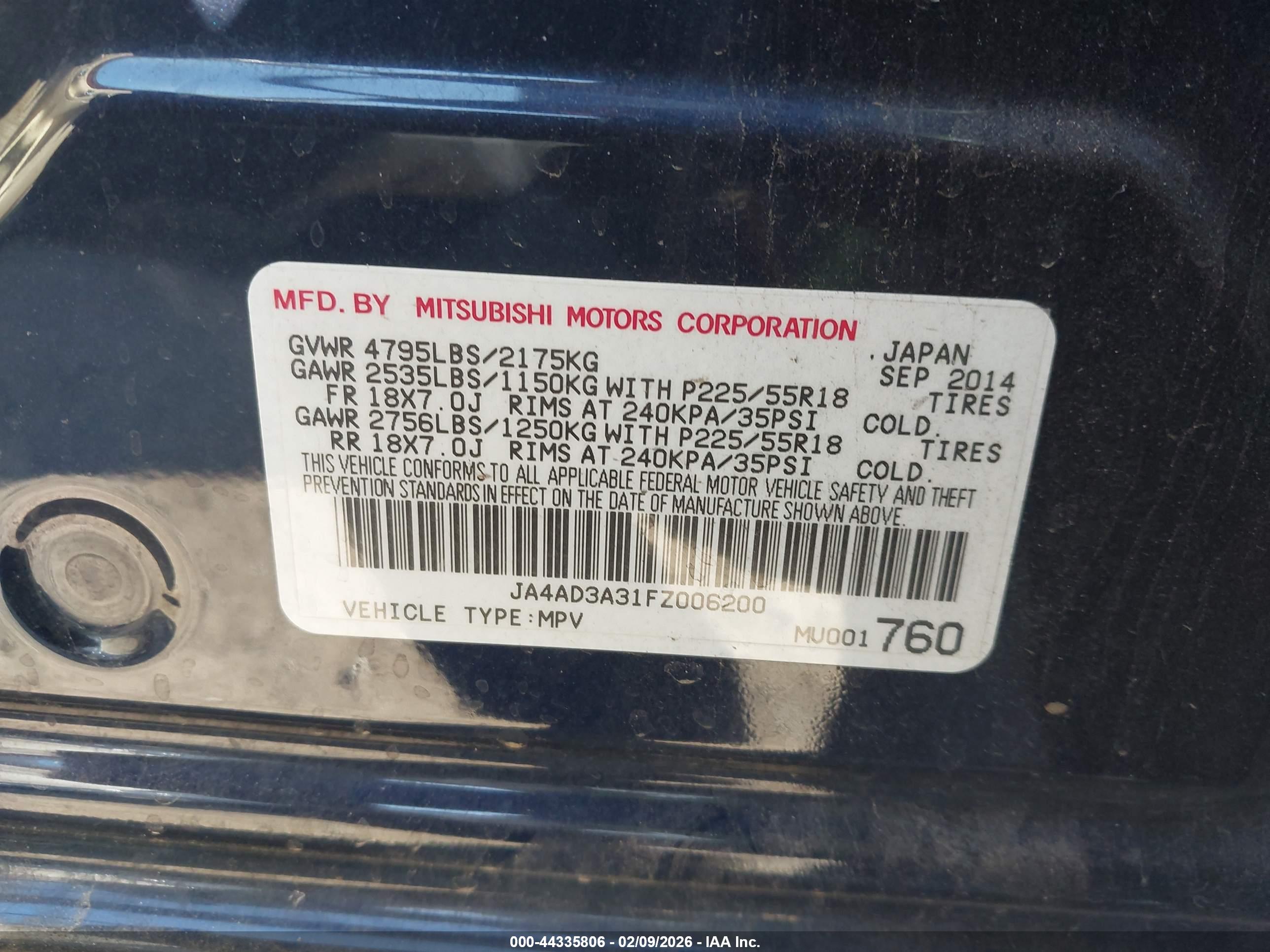 MITSUBISHI OUTLANDER image 9