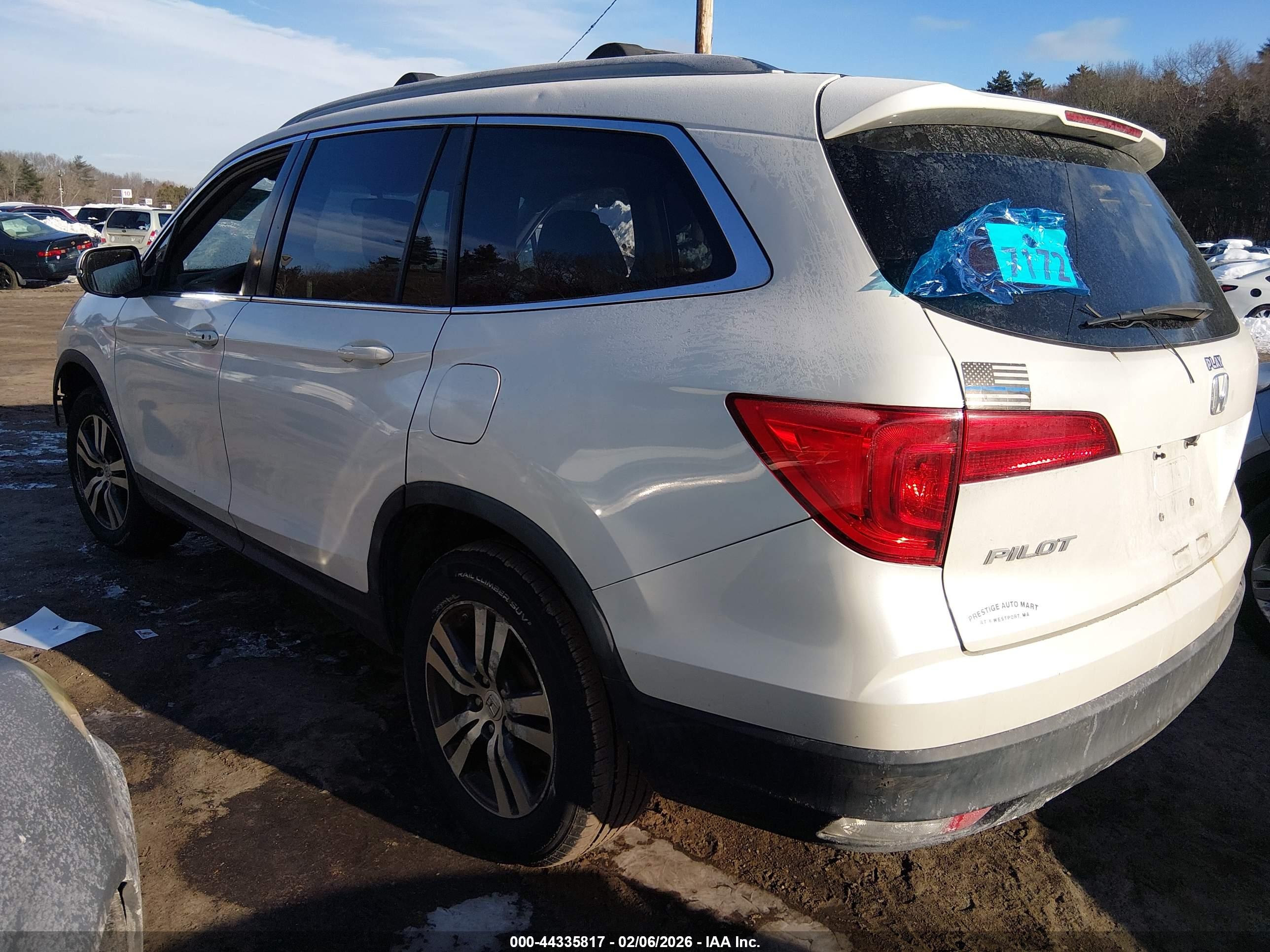 HONDA PILOT image 3
