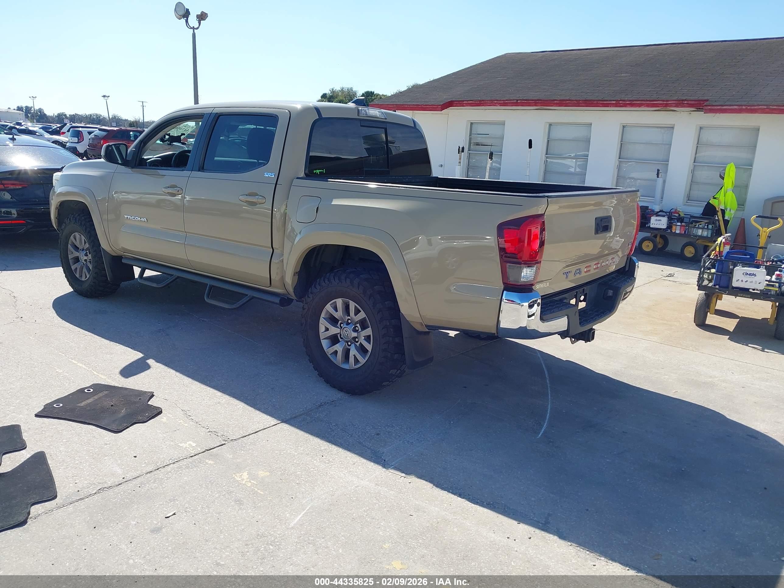 TOYOTA TACOMA image 3