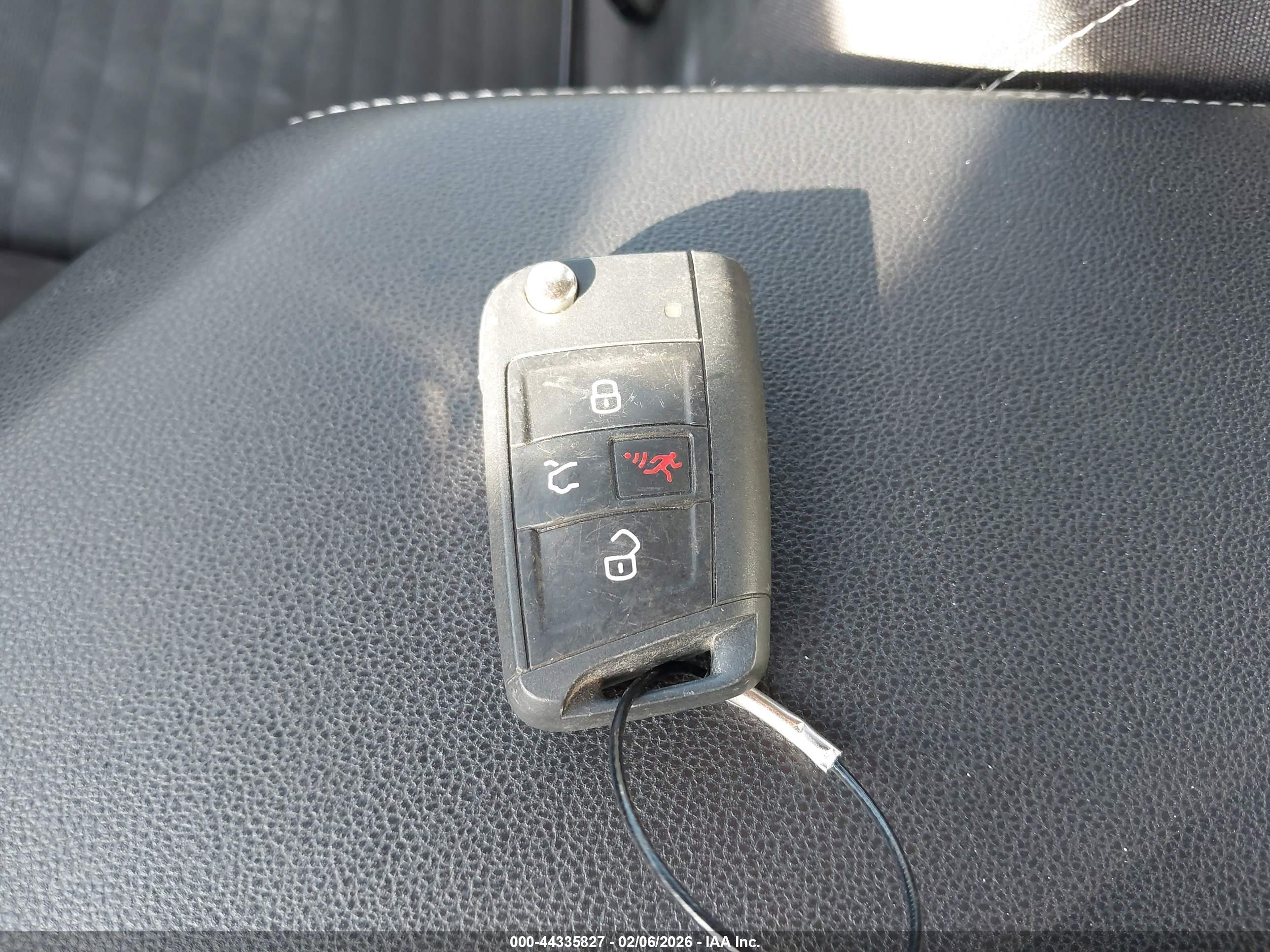VOLKSWAGEN JETTA image 11