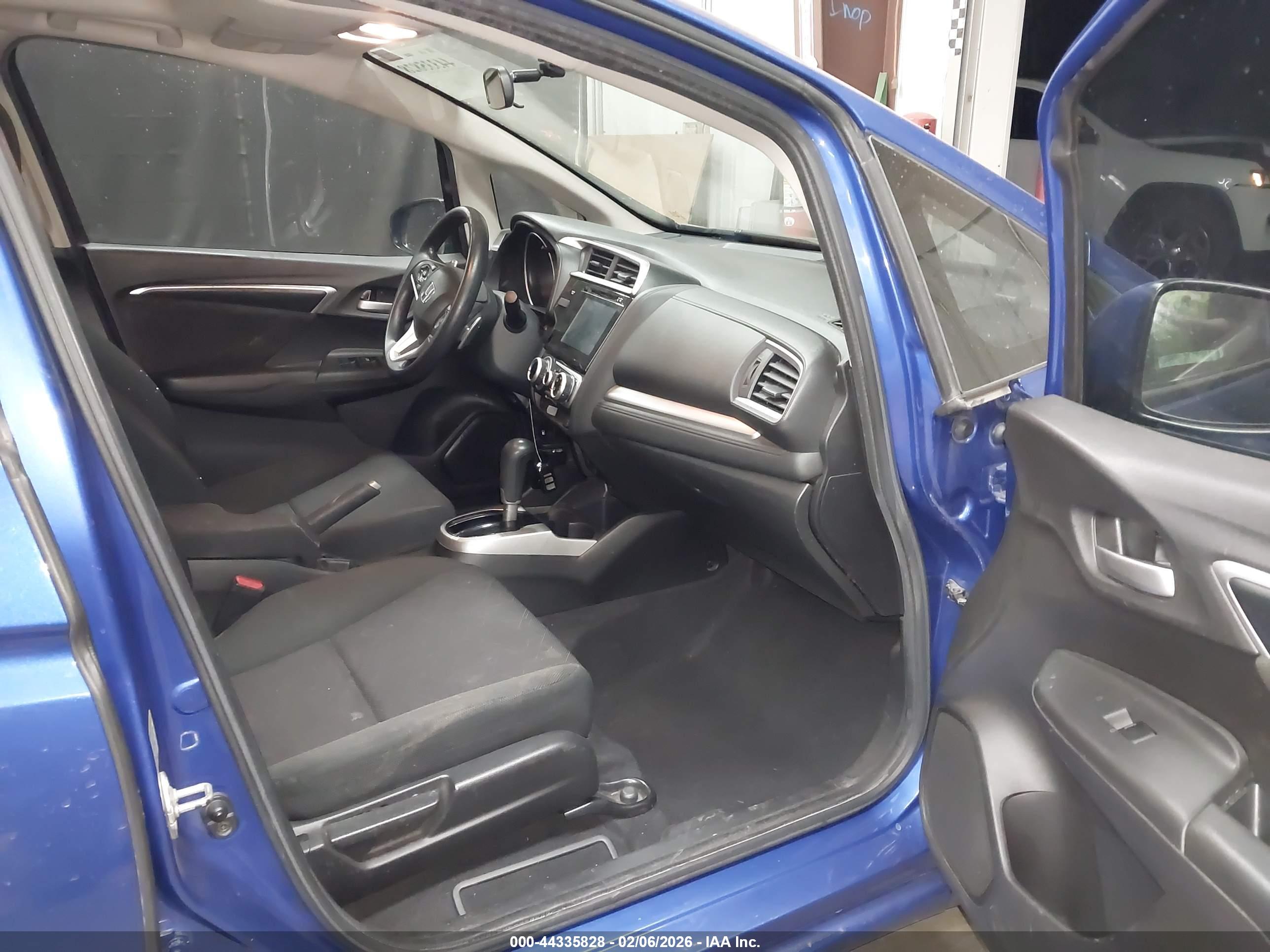 HONDA FIT image 5