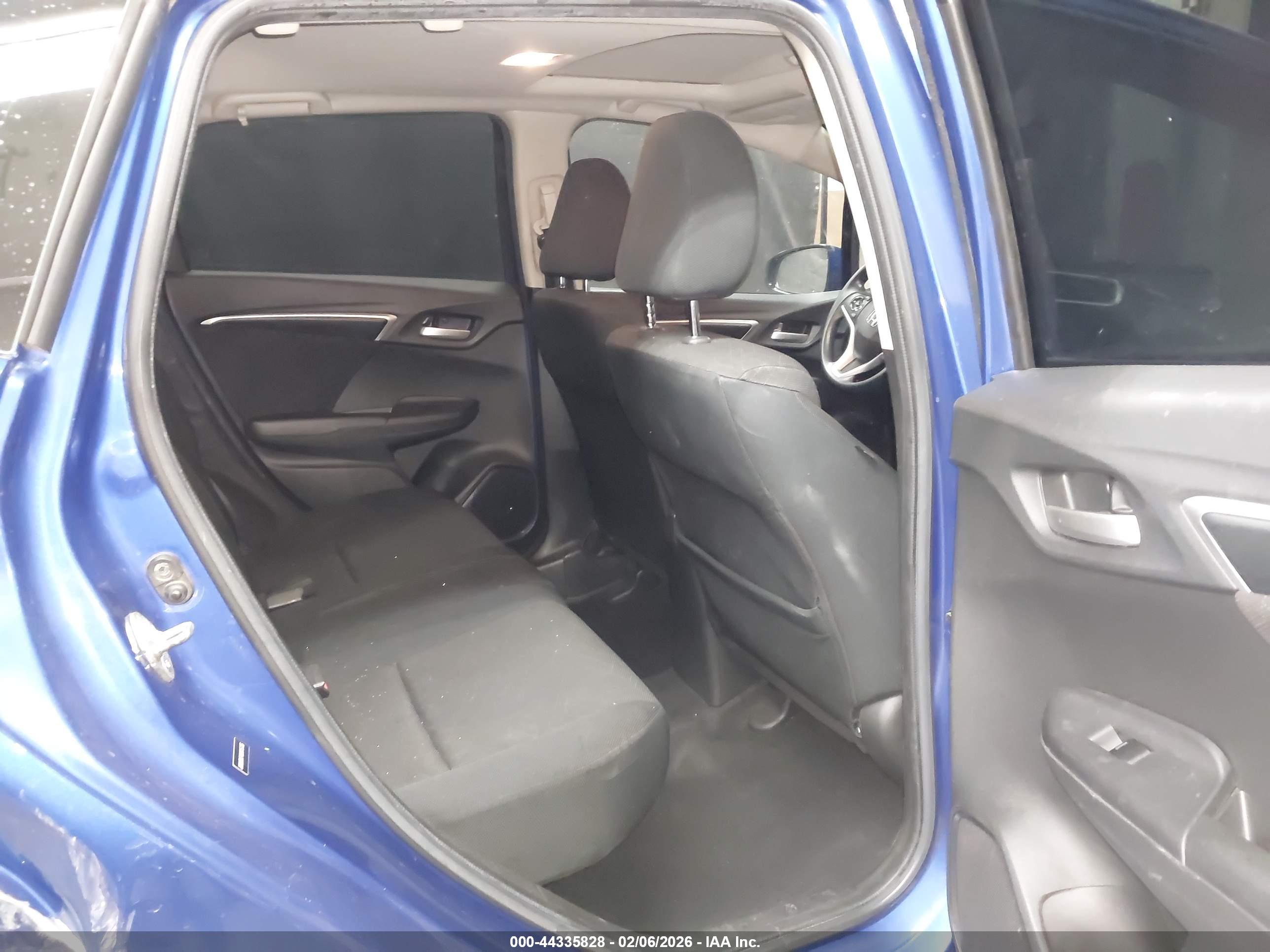 HONDA FIT image 8