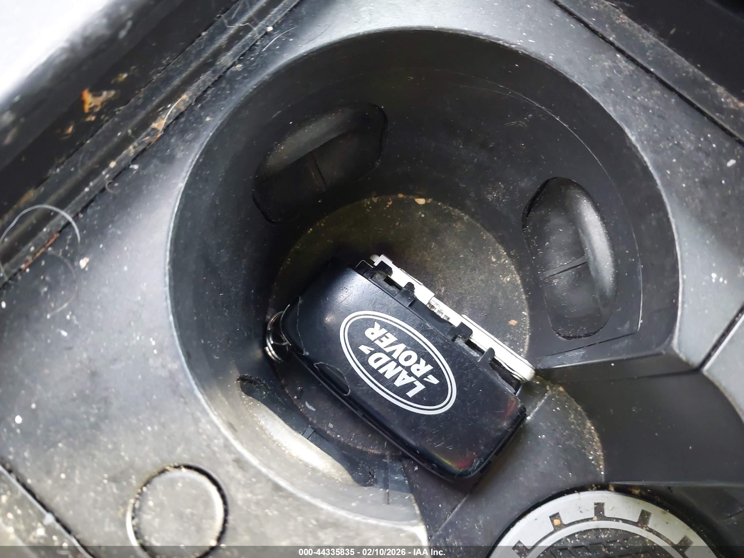 LAND ROVER image 11