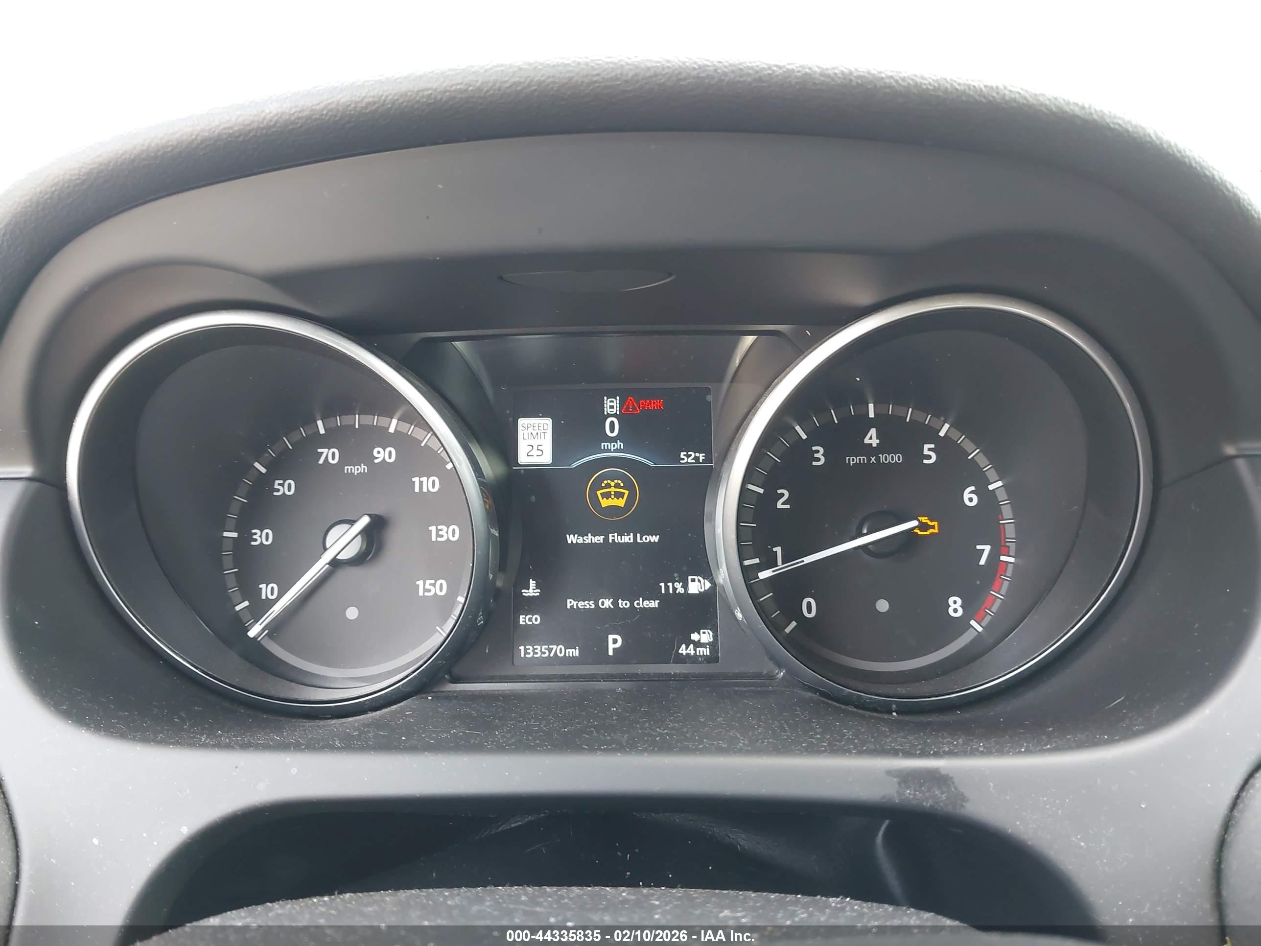 LAND ROVER image 7
