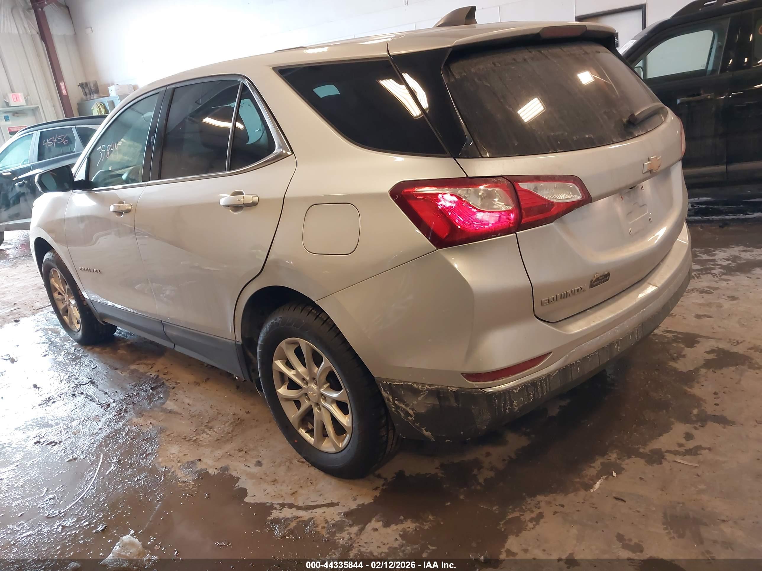 CHEVROLET EQUINOX image 3
