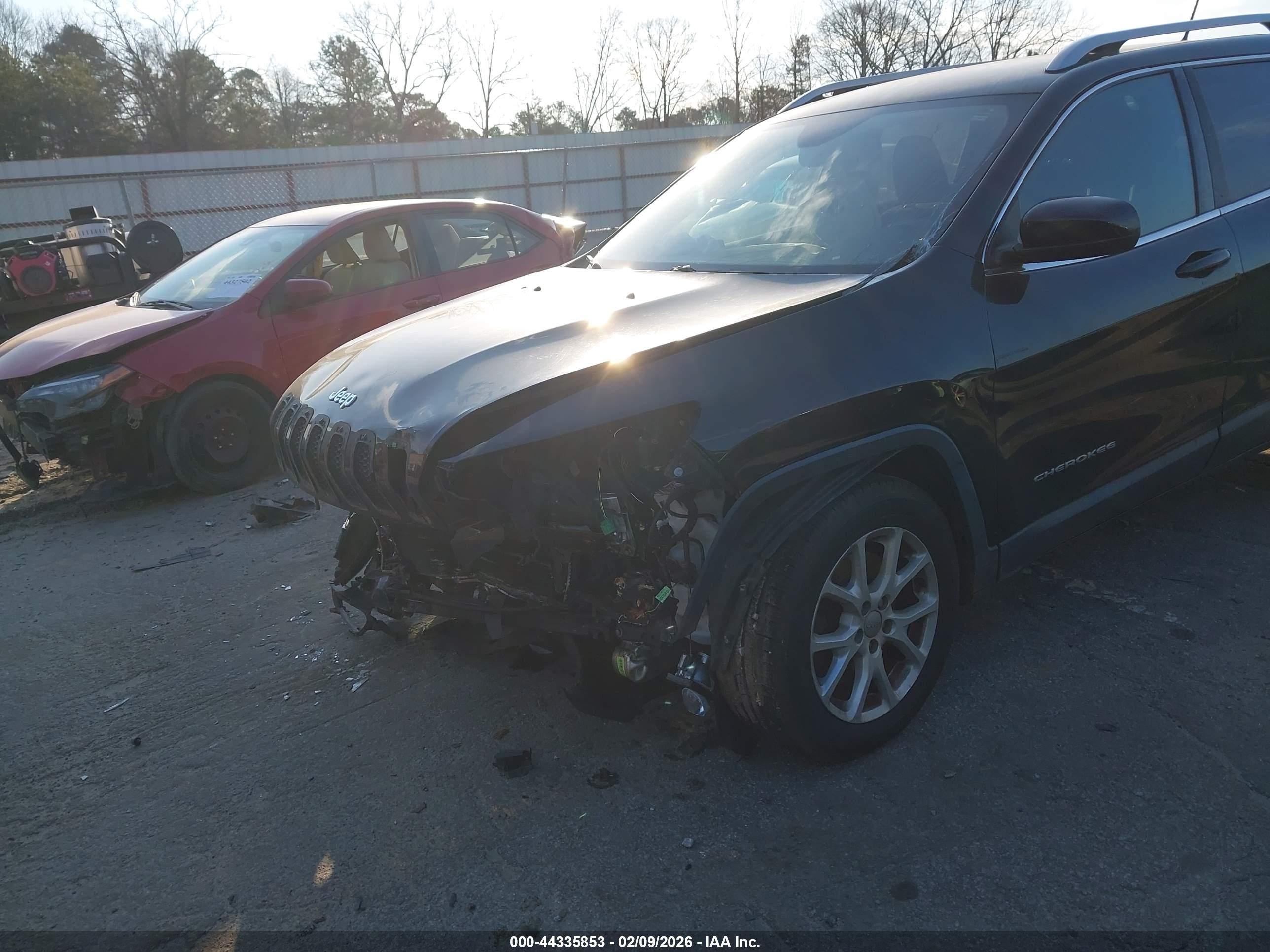 JEEP CHEROKEE image 6