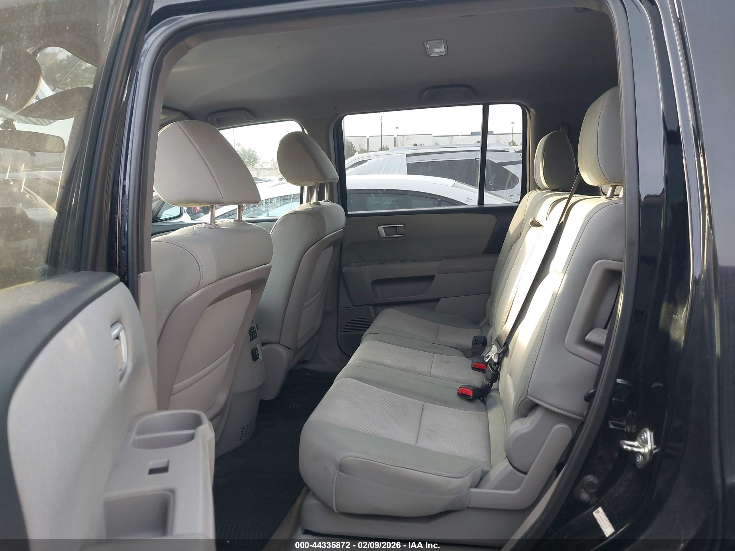 HONDA PILOT image 8